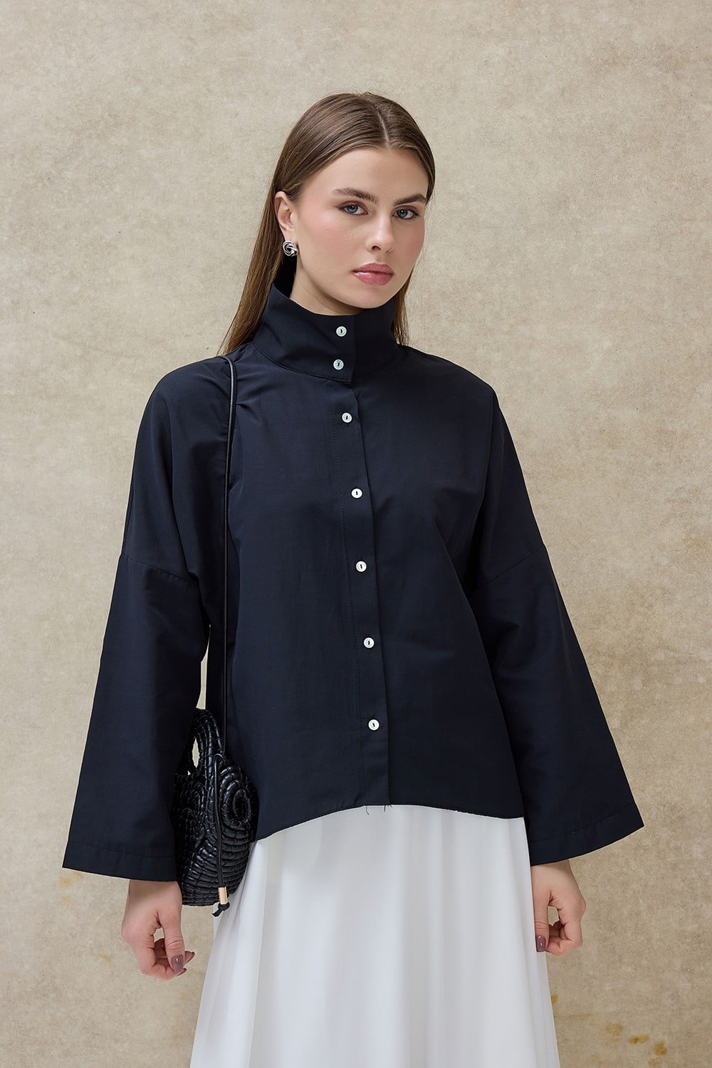 Siyah Neva Basic Gömlek 