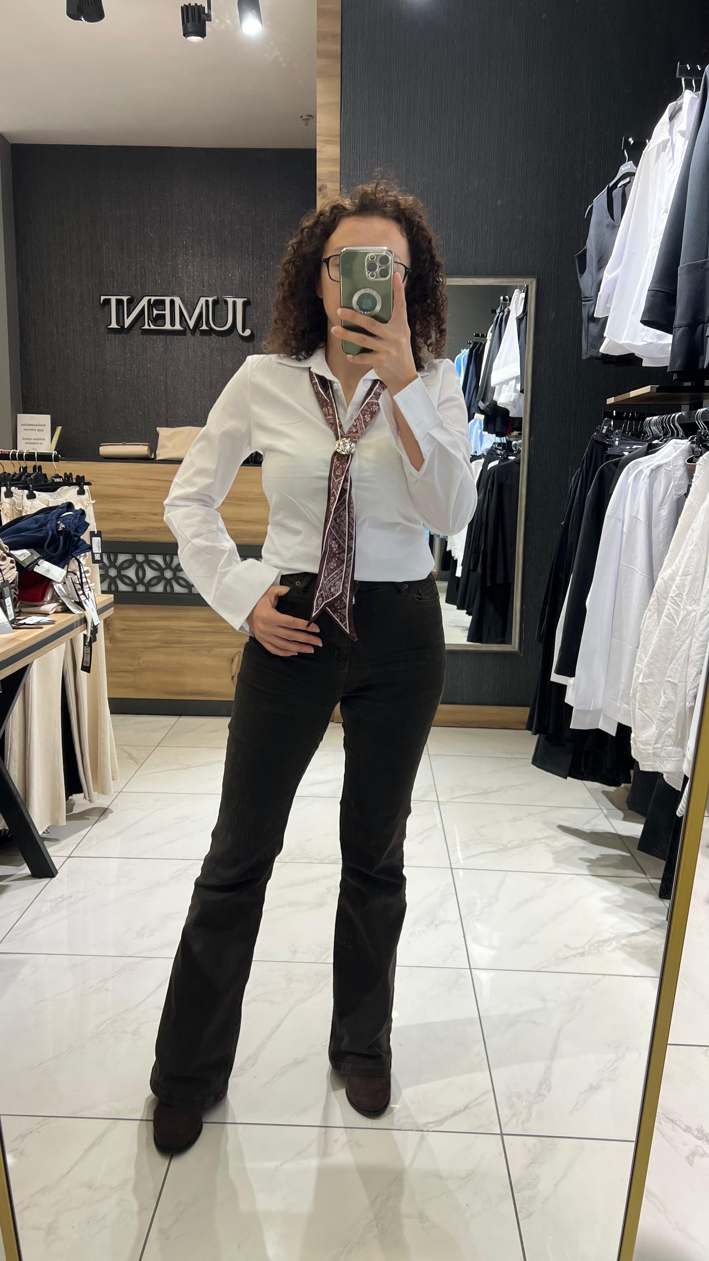 FULARLI GÖMLEK BEYAZ