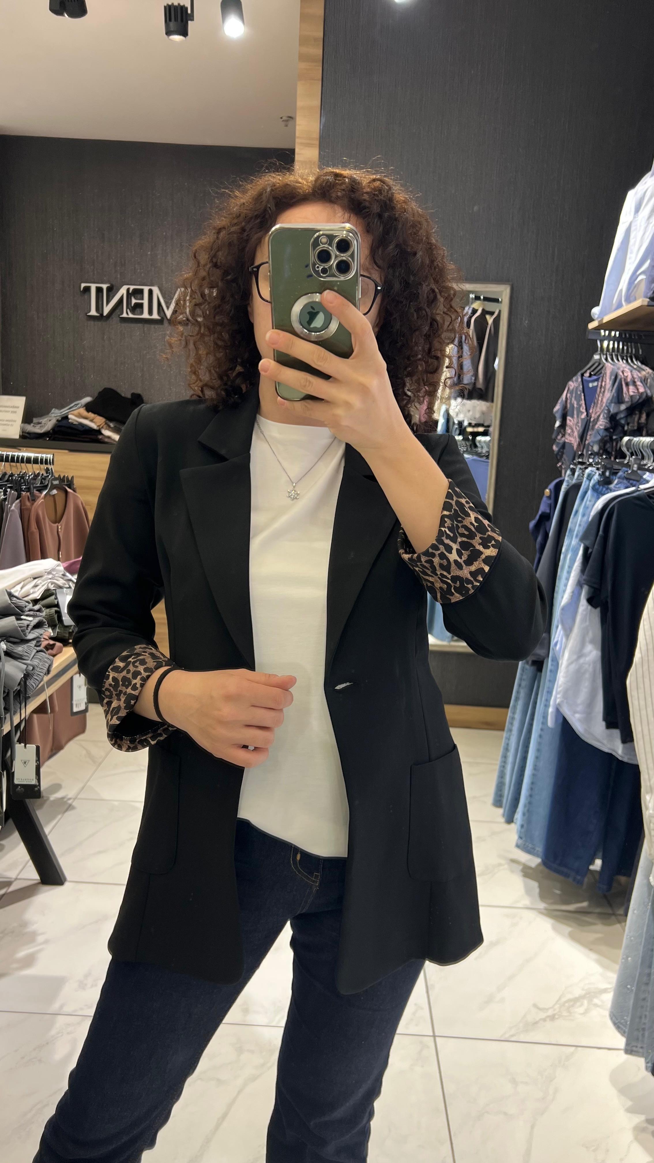 KOLLARI KATLANABİLİR BLAZER CEKET SİYAH