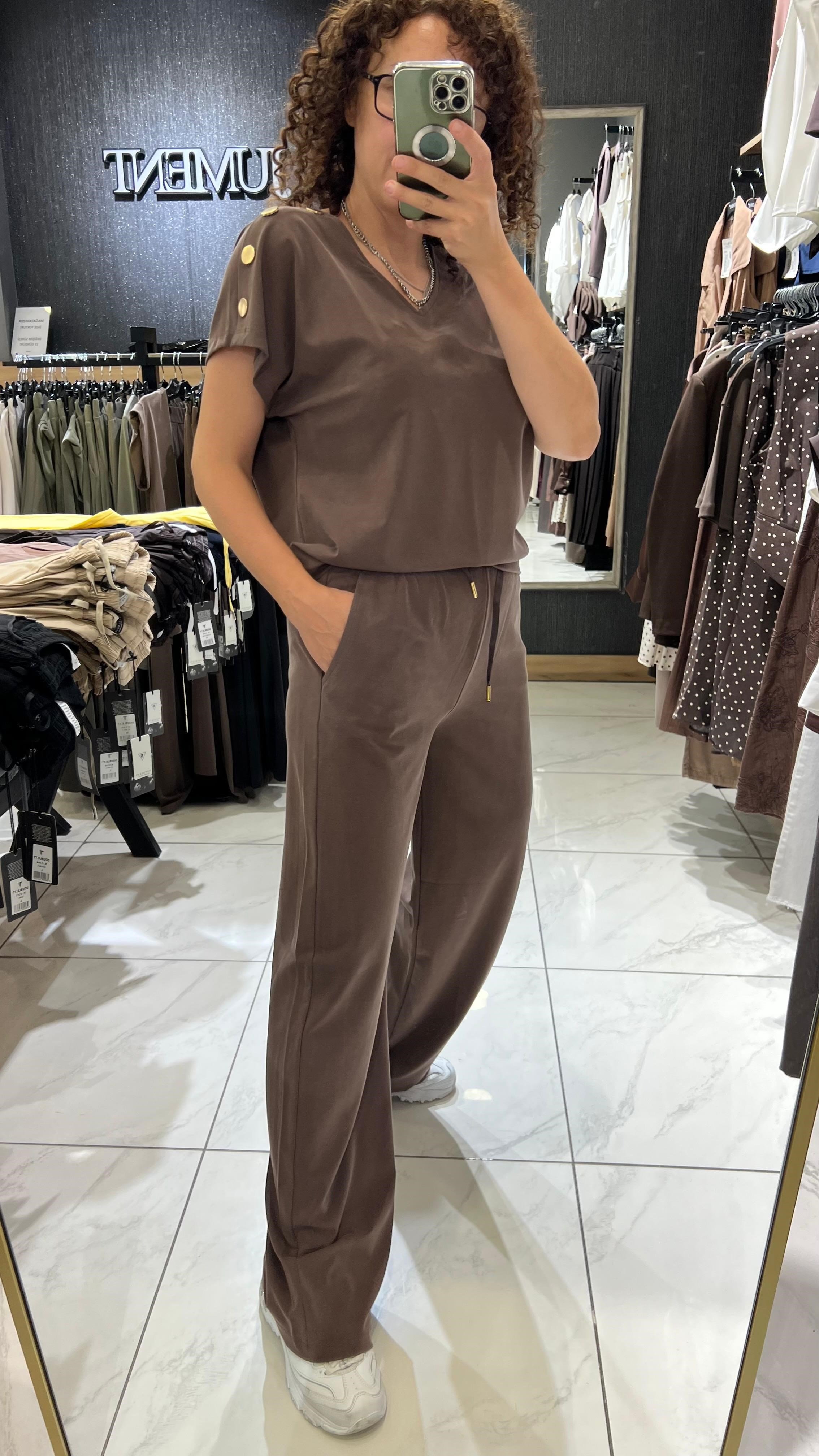 MODAL DÜĞMELİ TAKIM KAHVE 