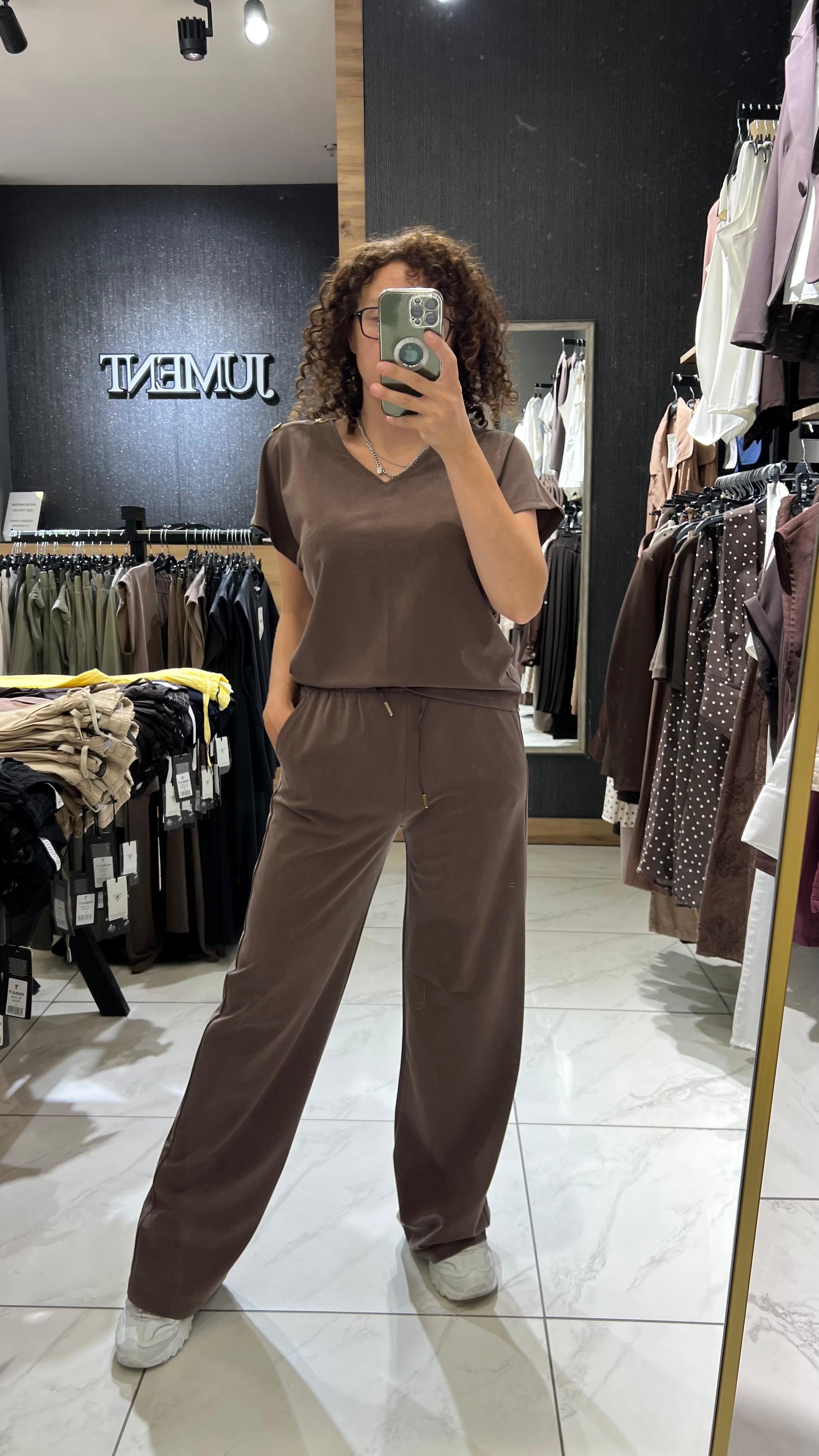 MODAL DÜĞMELİ TAKIM KAHVE 