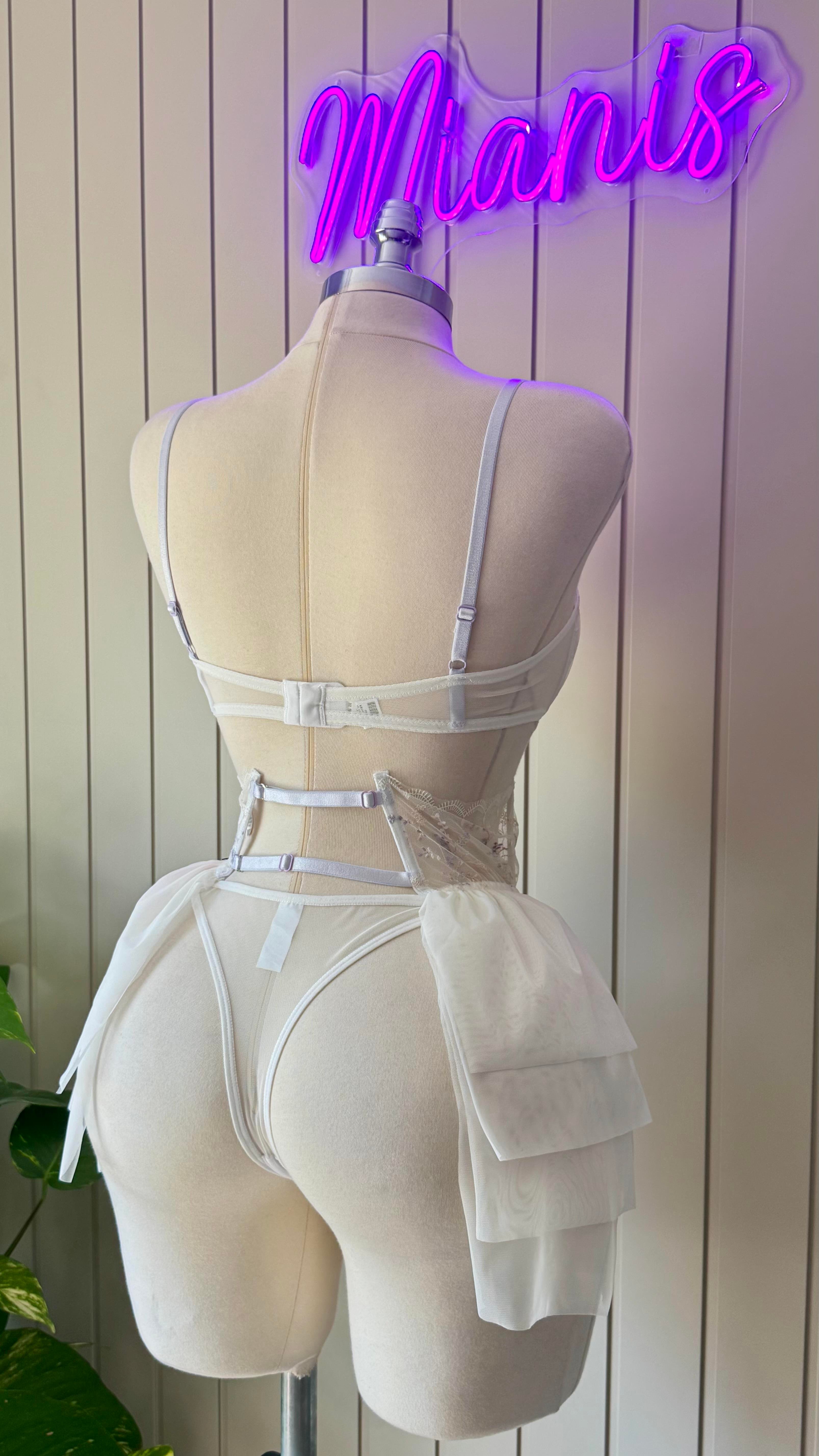 Beyaz Dantelli 3lü Bralet Takım