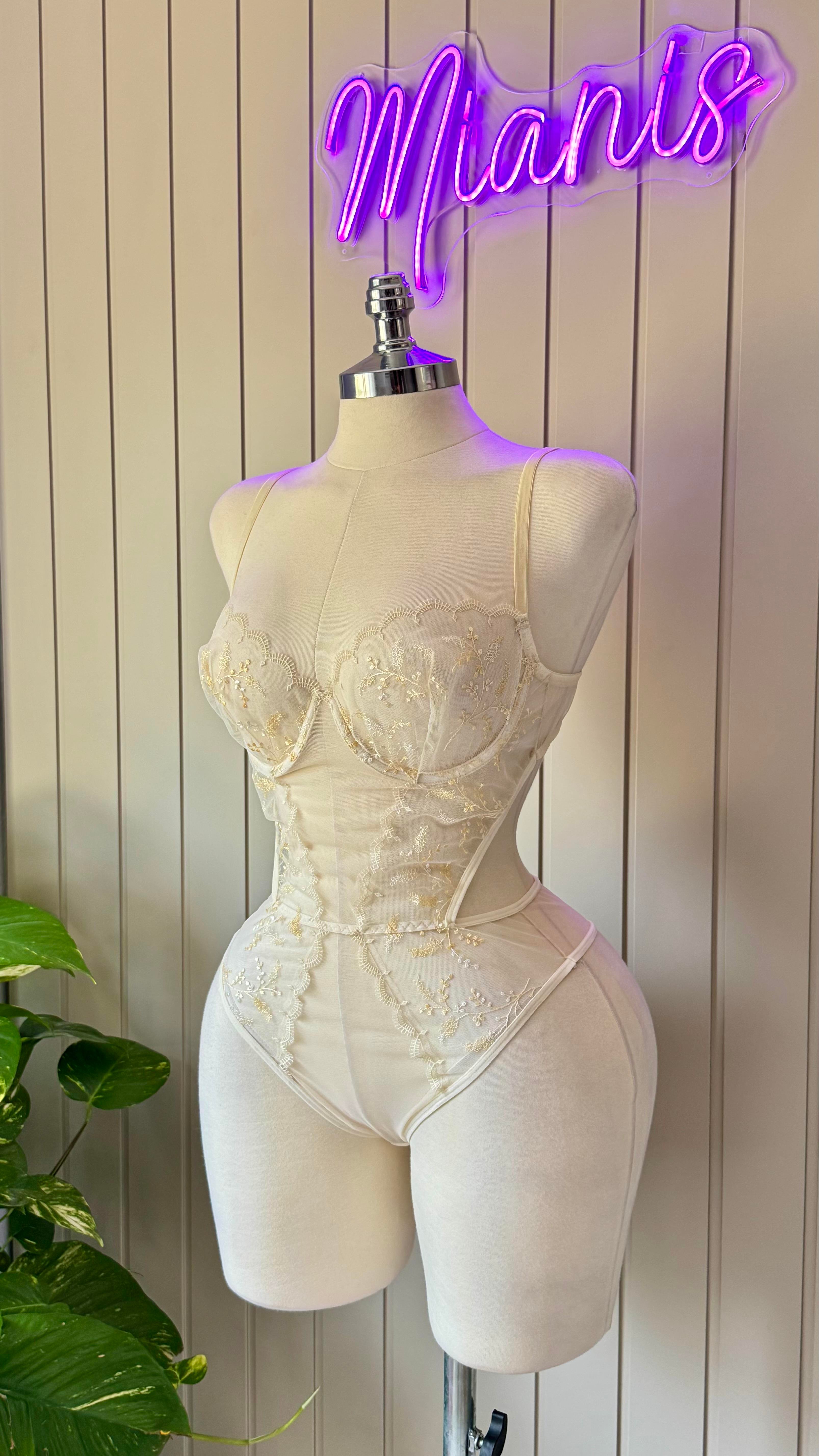 Ekru Balenli Çiçek Desenli Tül Bodysuit