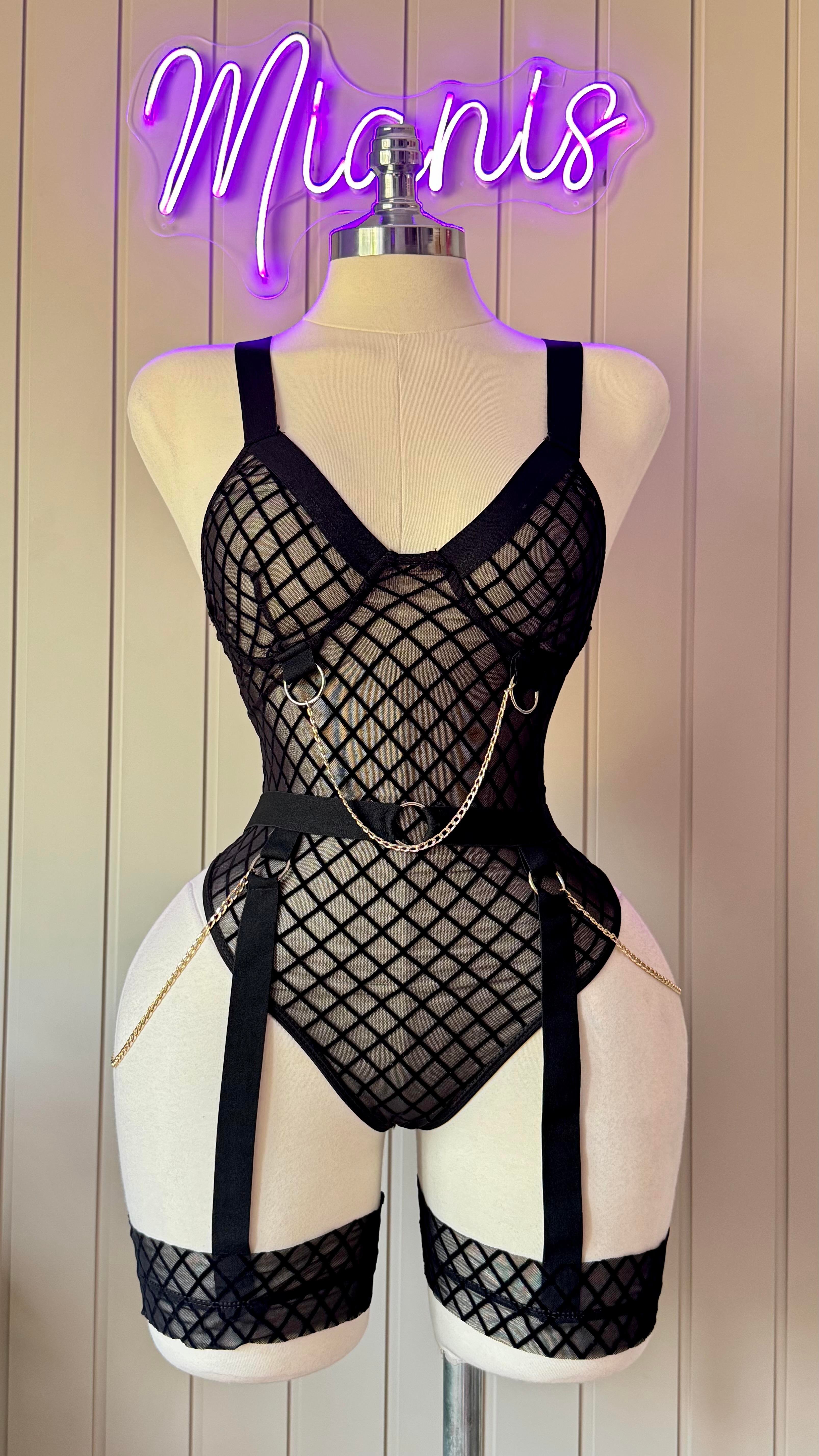 Siyah File Desenli Zincirli Jartiyer Bodysuit 