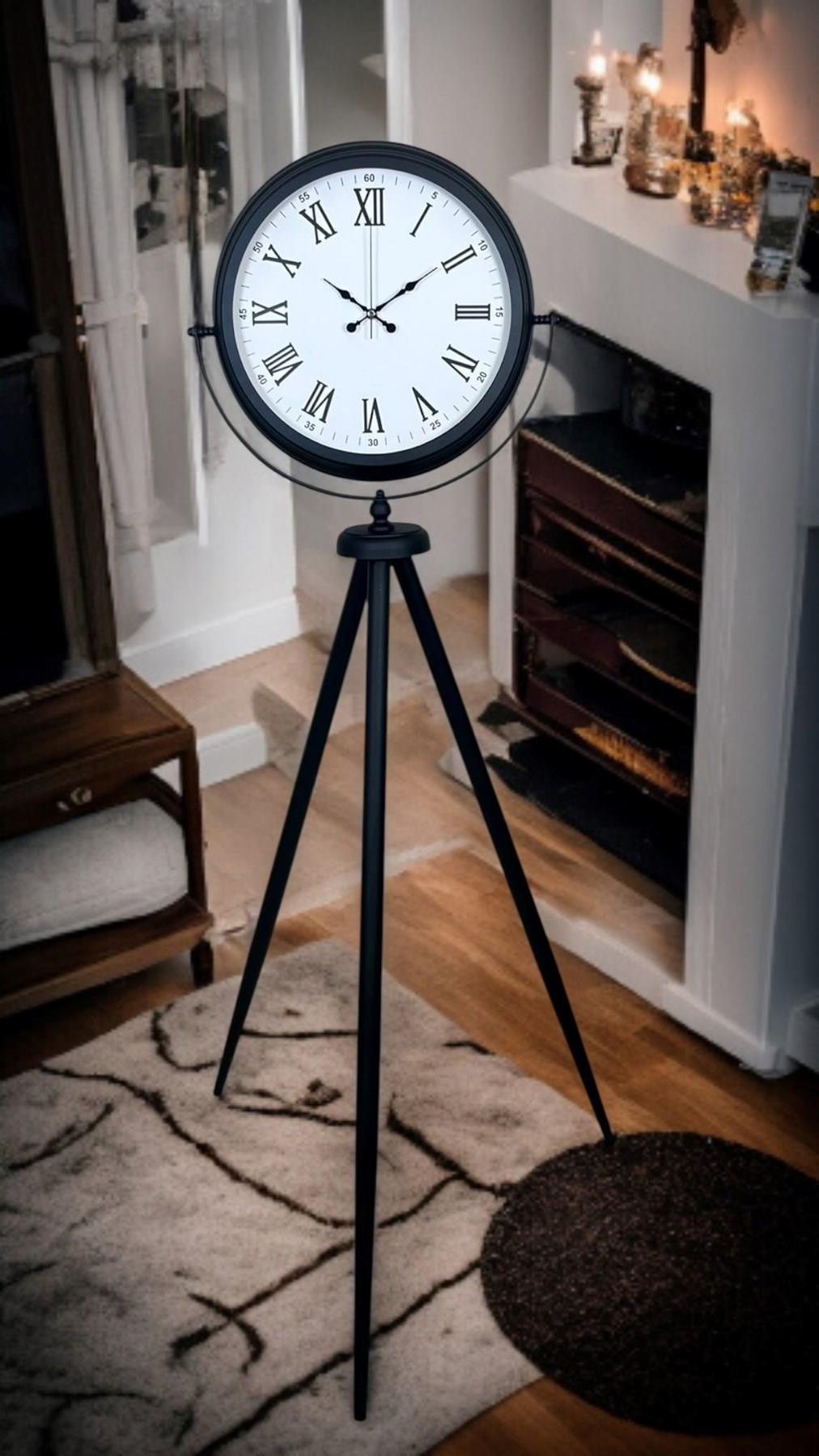 Black Elegance Tripod Ayaklı Saat