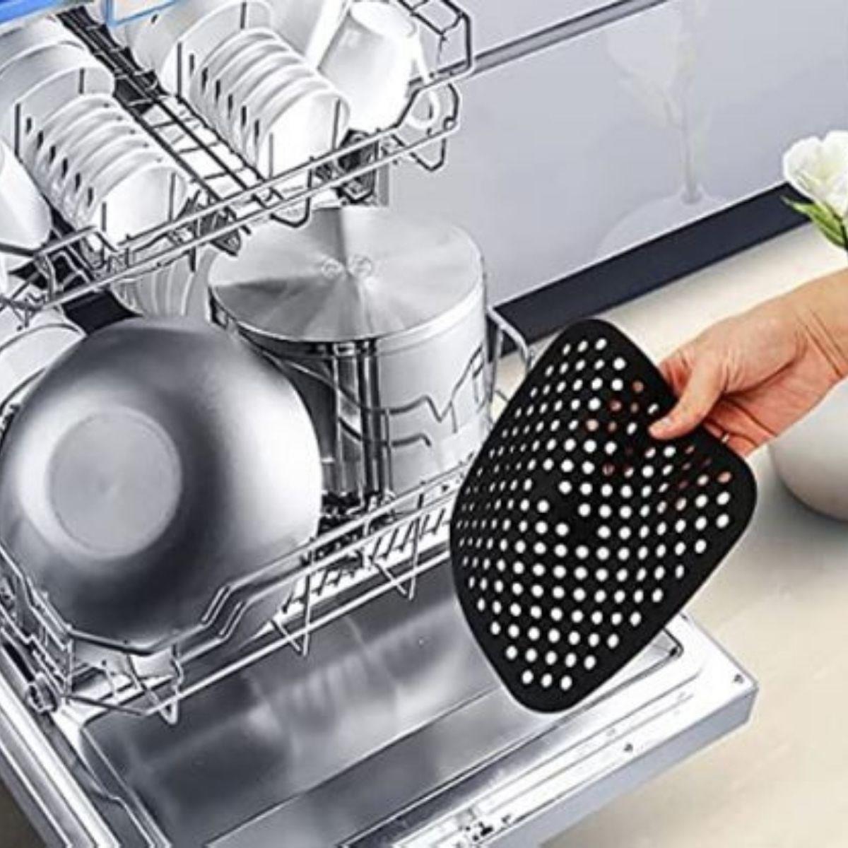 BUFFER® Siyah Isıya Dayanıklı Yıkanılabilir Silikon Fırın Ve Airfryer Kare Model Pişirme Matı 21,5 Cm