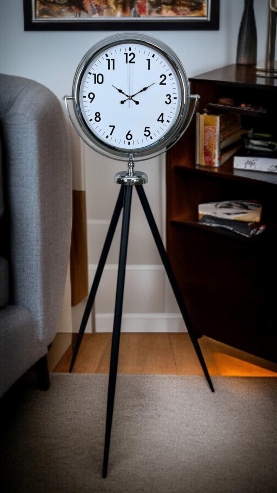 Krom Dekoratif Tasarım Tripod Ayaklı Saat