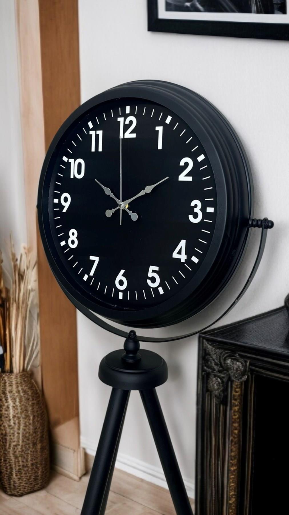 Zentime Siyah Asil Standart Stil Tripod Ayaklı Saat