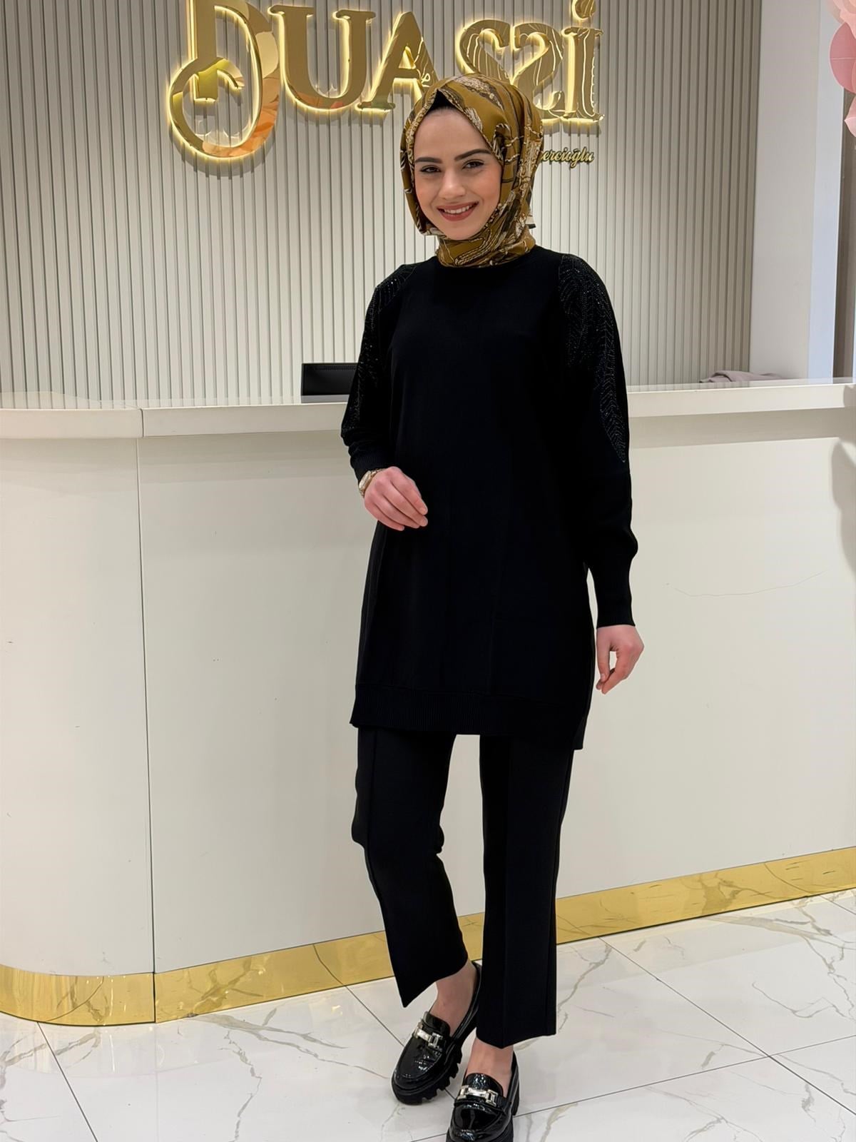 Tnk.21721.1 Omzu Yaprak Taş Baskılı Rayon Tunik