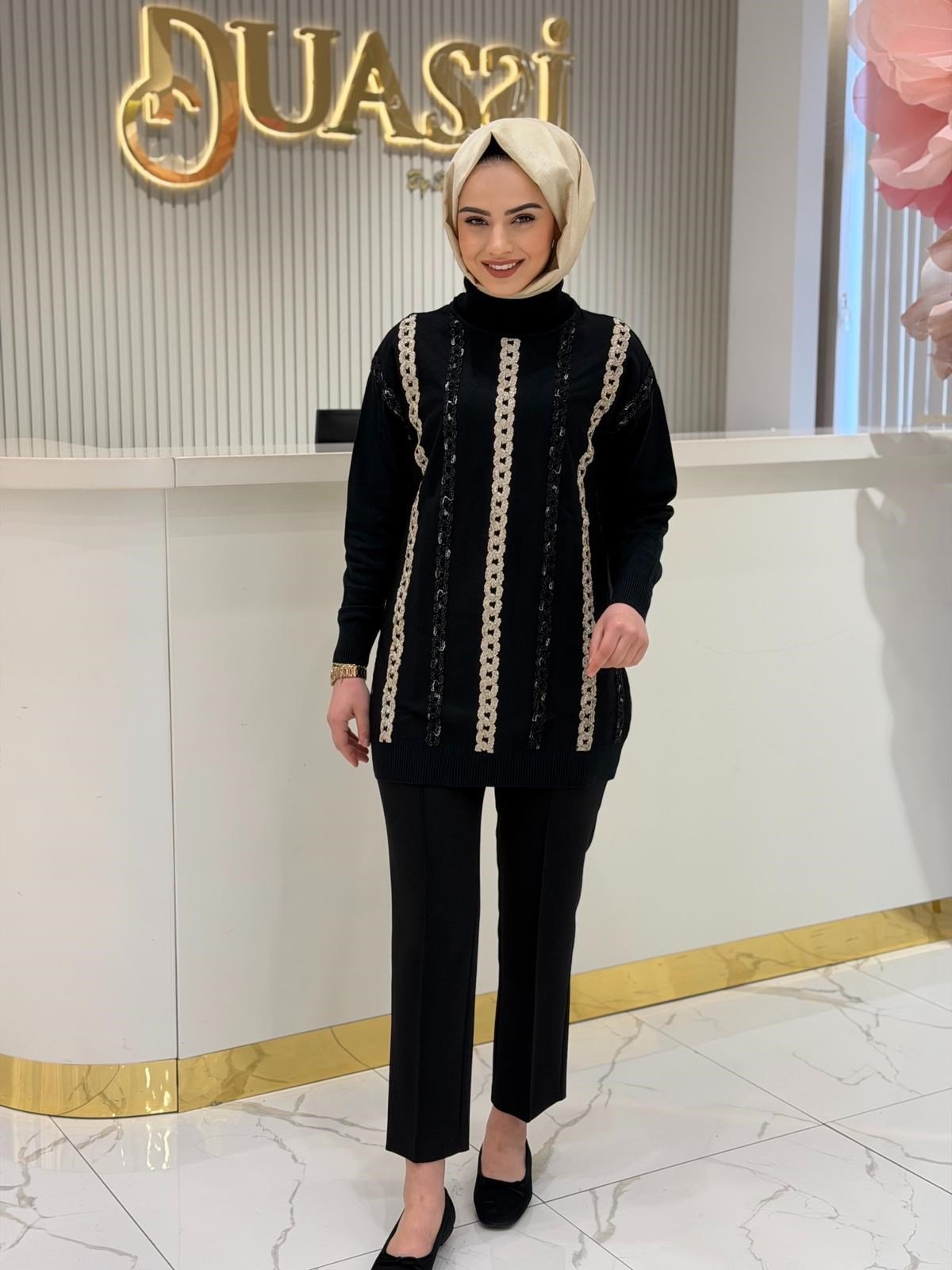 Tnk.21829.1 Şönil Saç Örgü Süslemeli Balıkçı Yaka tunik