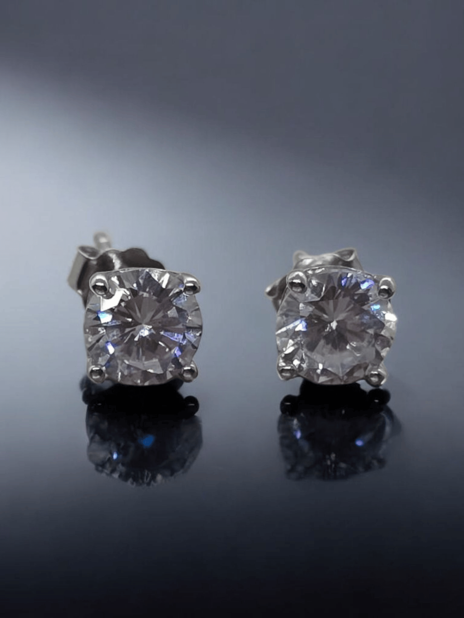 1ct Tektaş Küpe