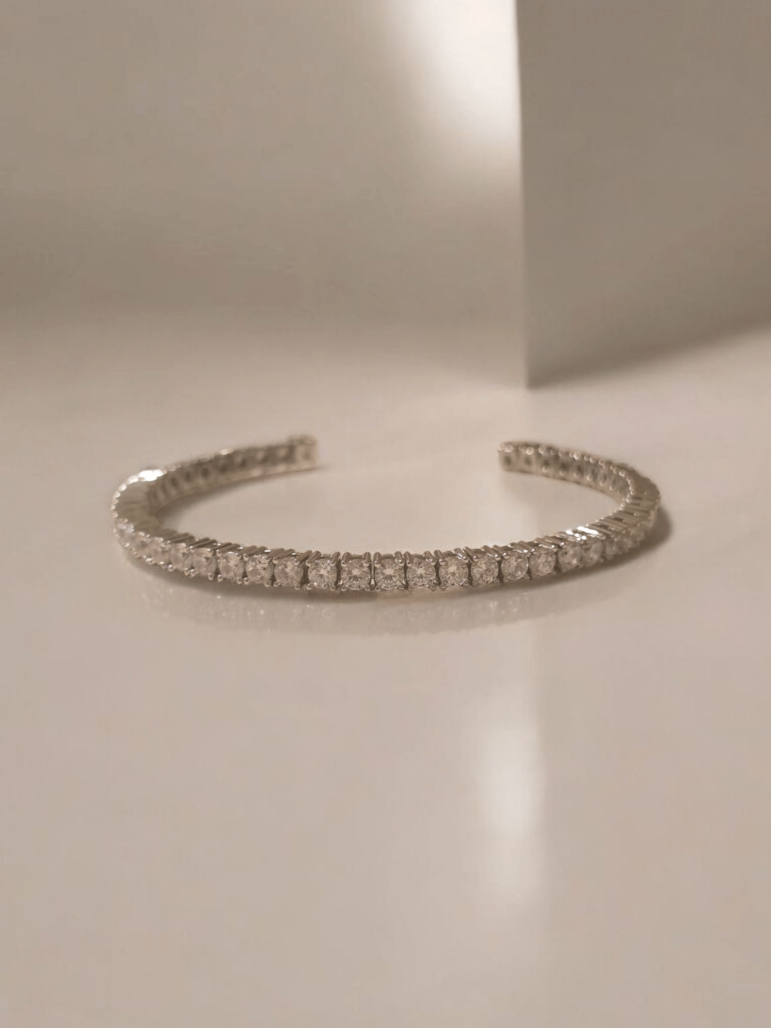 3mm Suyolu Yarı Kelepçe Bilezik