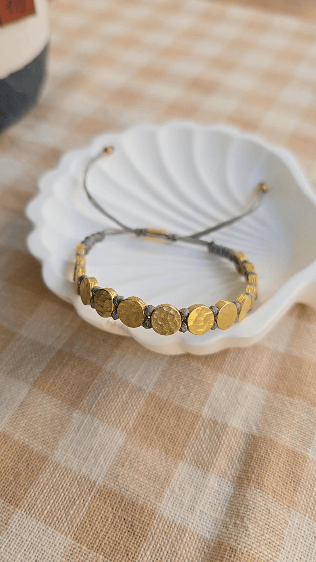 Circle Gri İpli Pirinç Bileklik