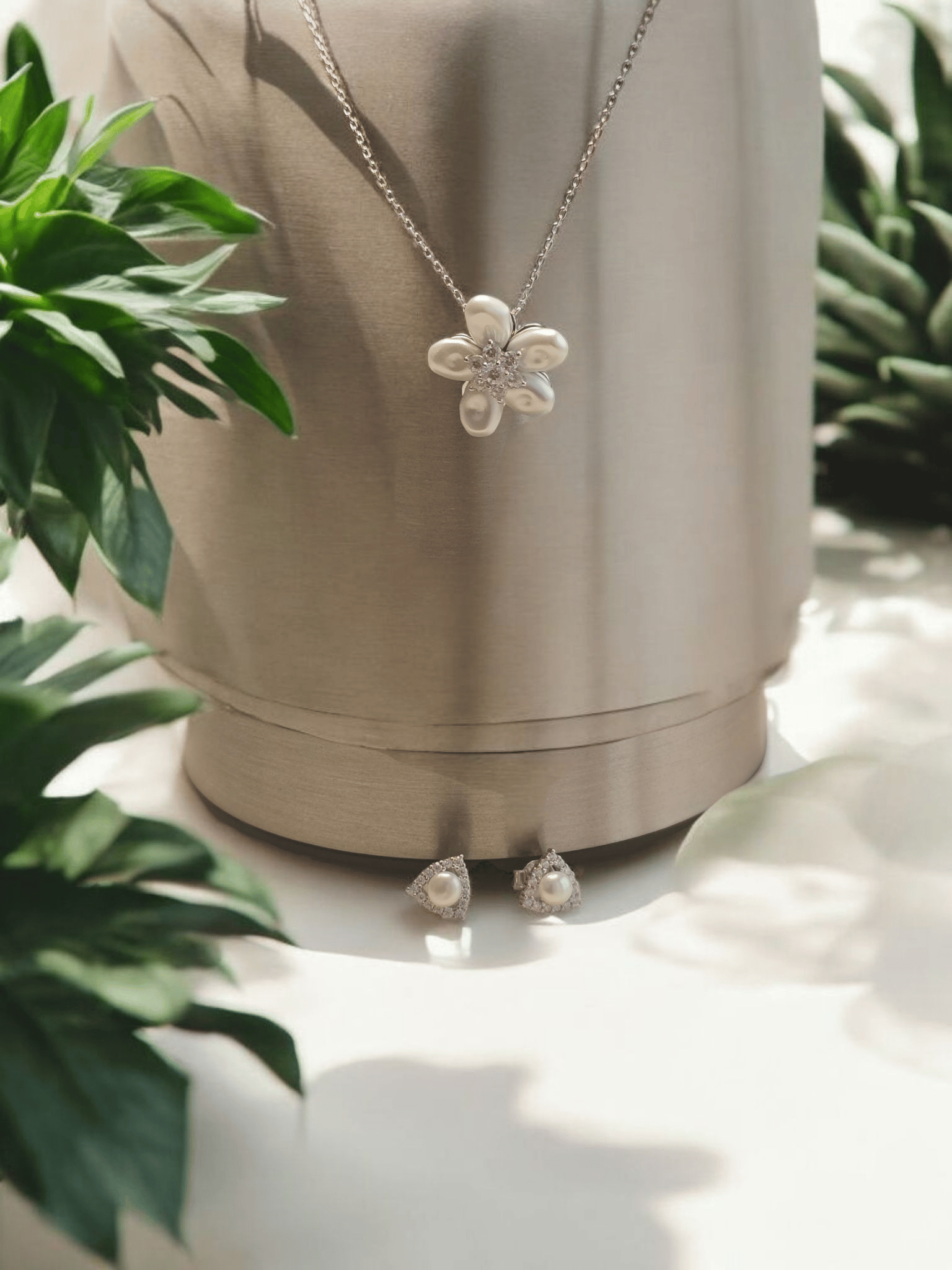 İncili Silver Küpe