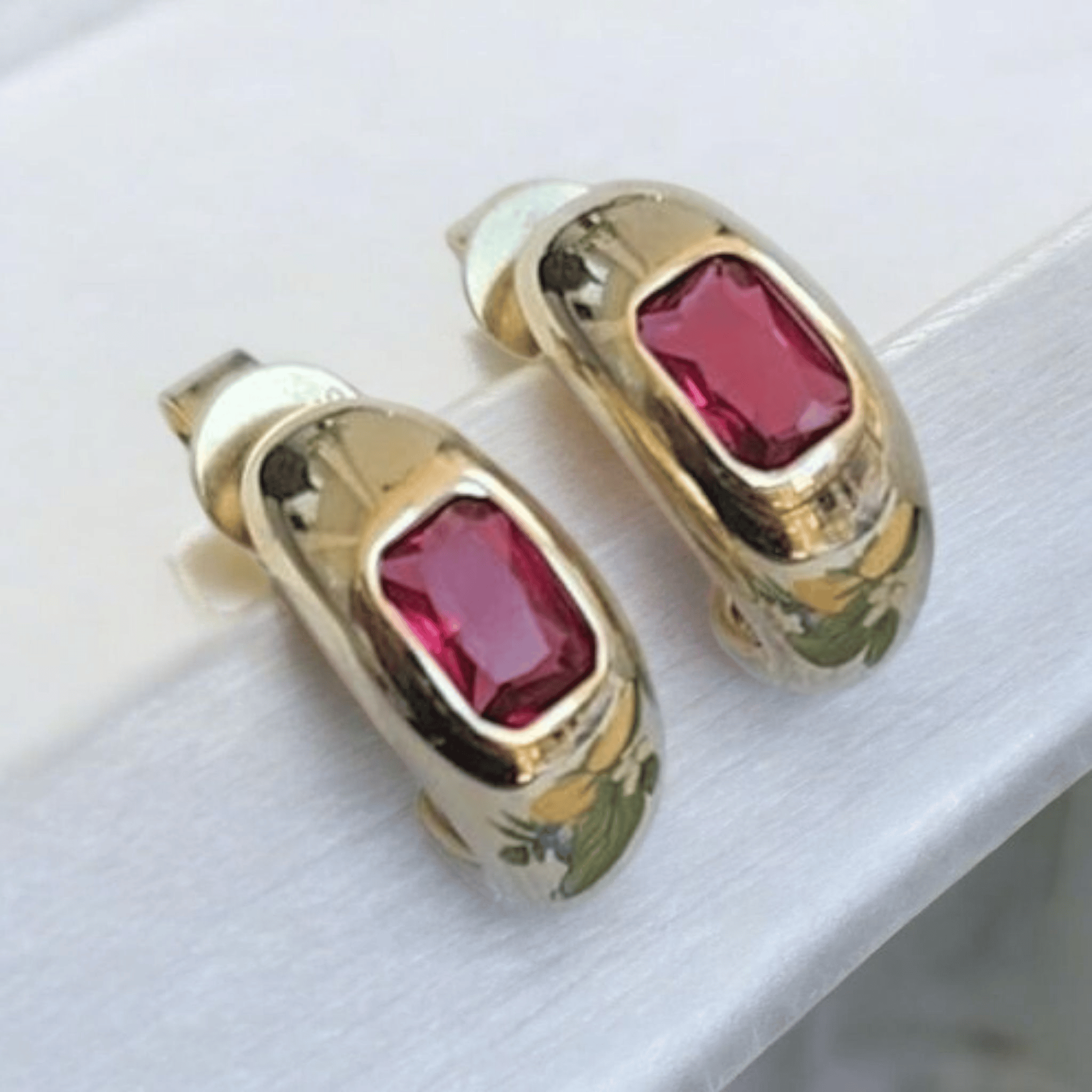 Ruby Gold Damla Küpe