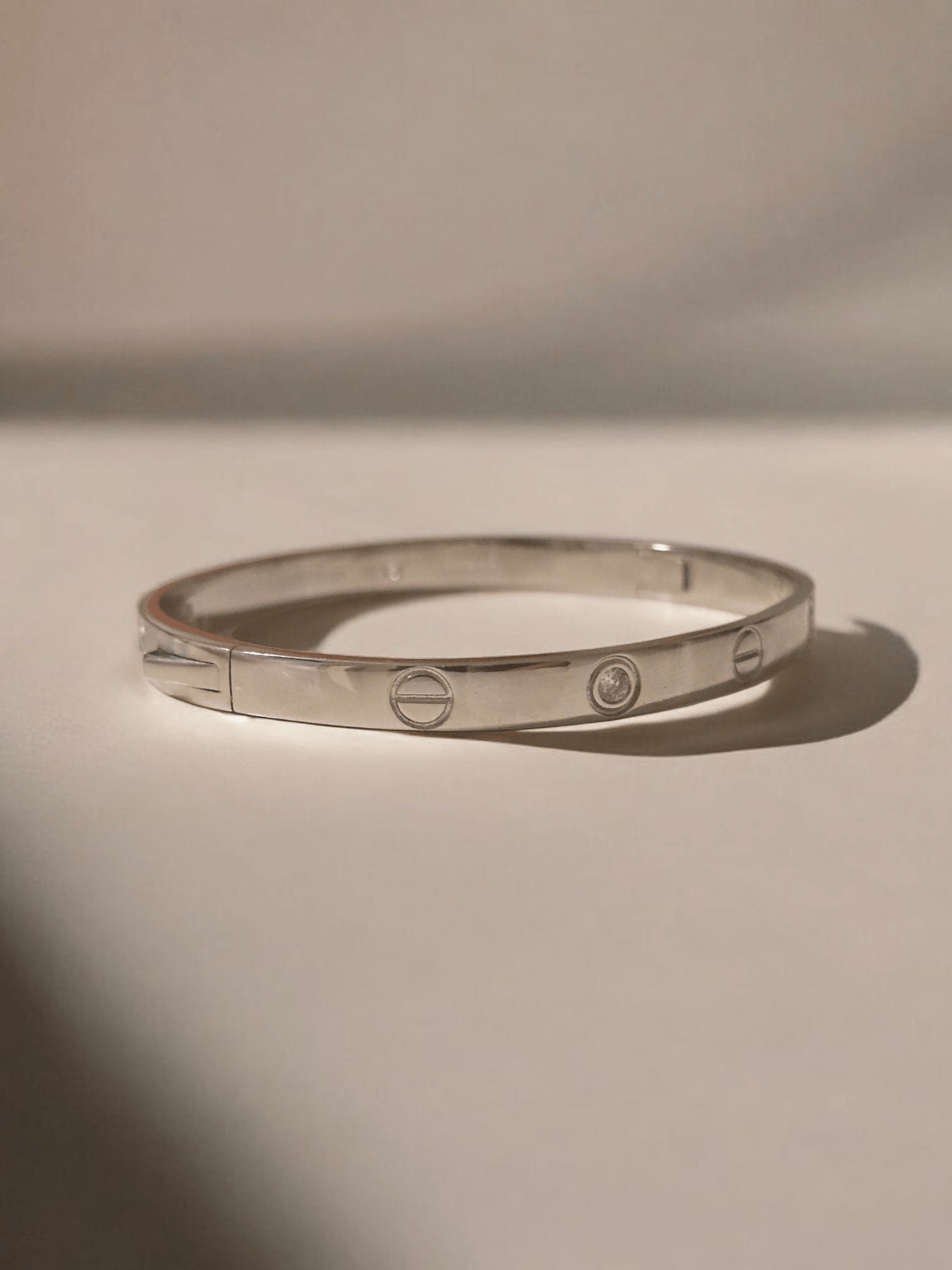 Silver Taşlı İnce Love Kelepçe