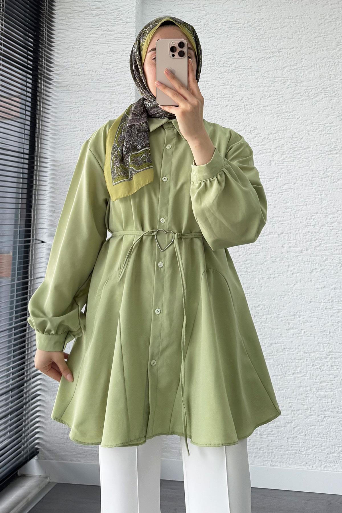 Kalp Kemer Detaylı Poplin Tunik-Yeşil