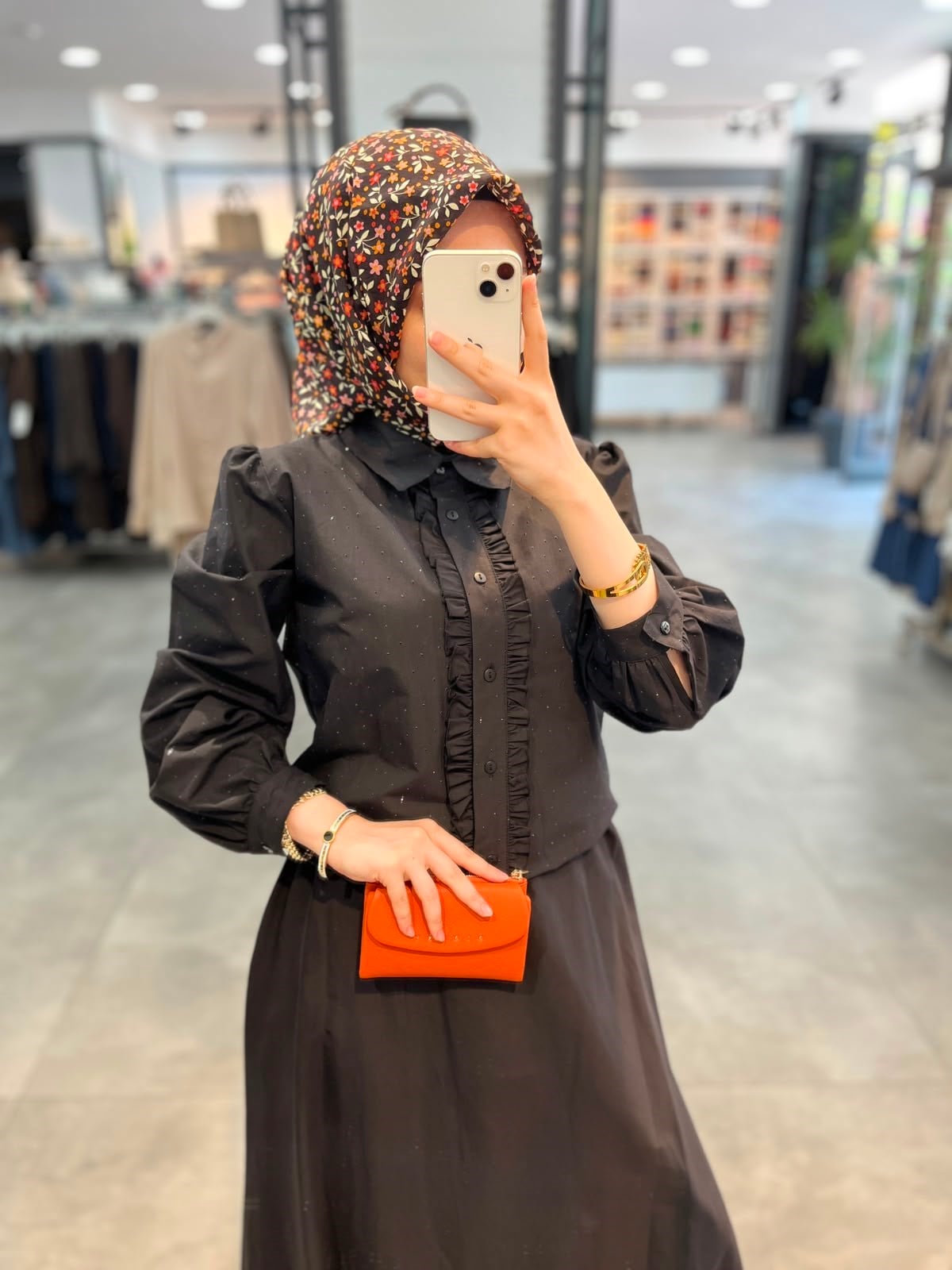 Alesya Baskı Taşlı Önü Fırfırlı Bluz Etek Takım - Siyah