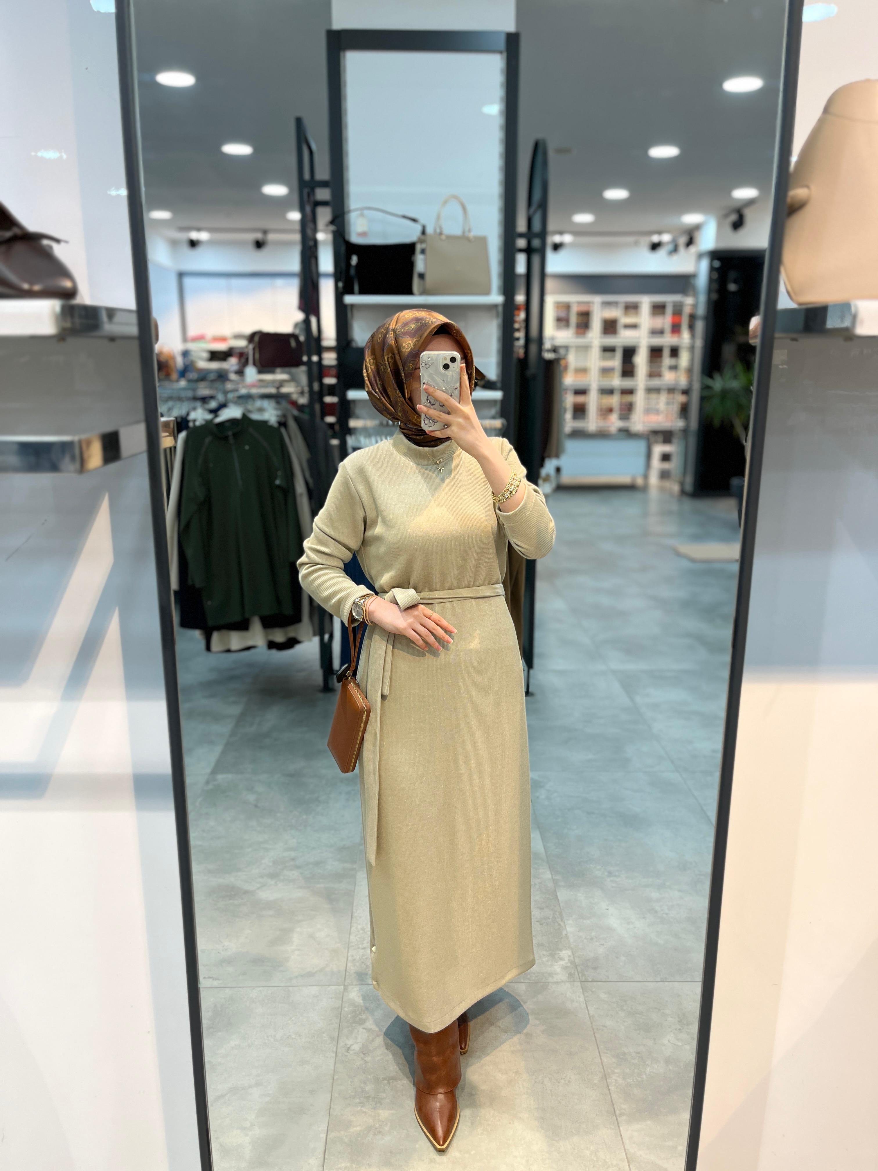 Alesya Kuşak Kemerli Düz Örme Elbise - Bej