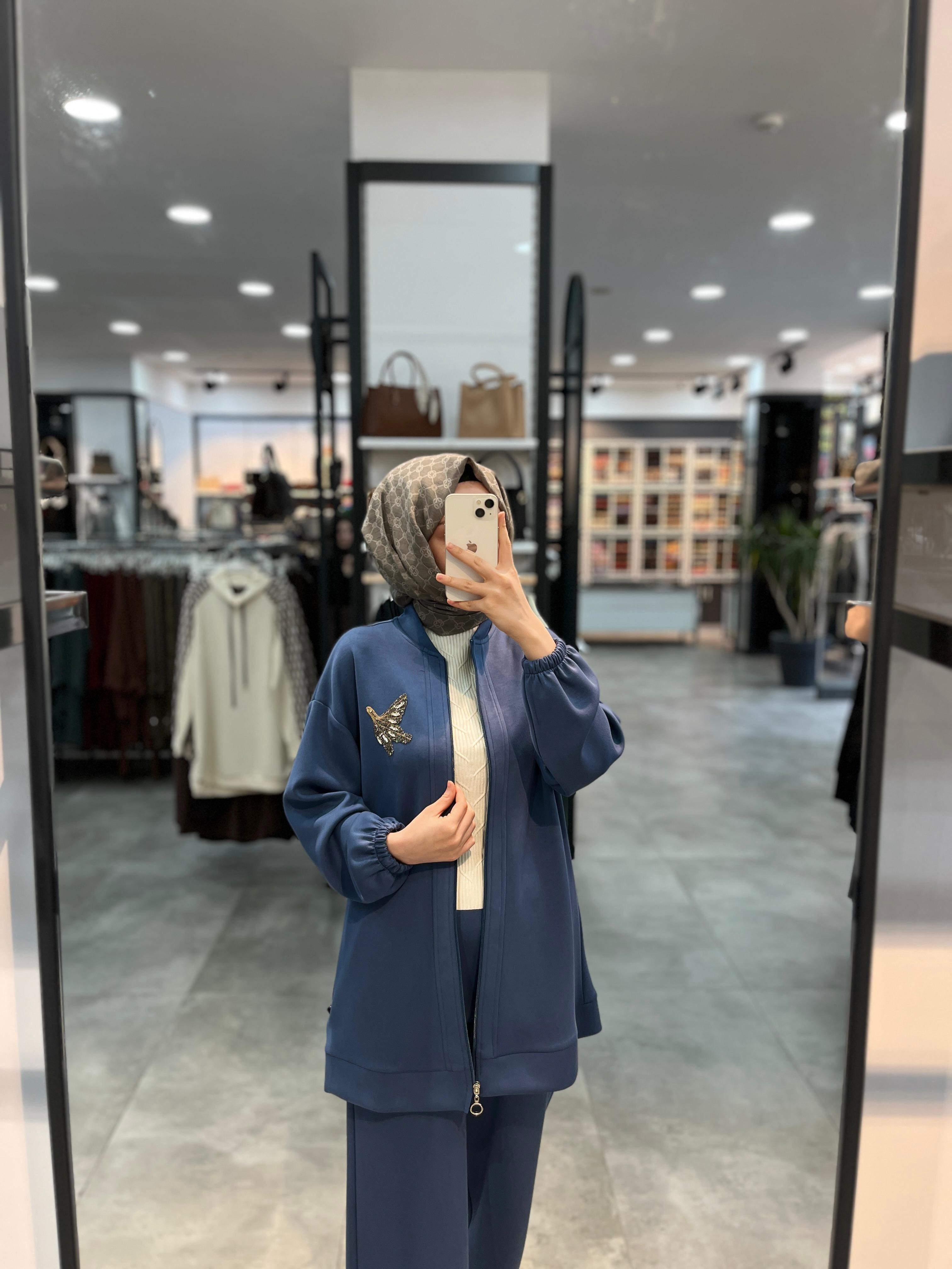 Alesya Önü Fermuarlı Broş Detaylı Örme Takım - İndigo