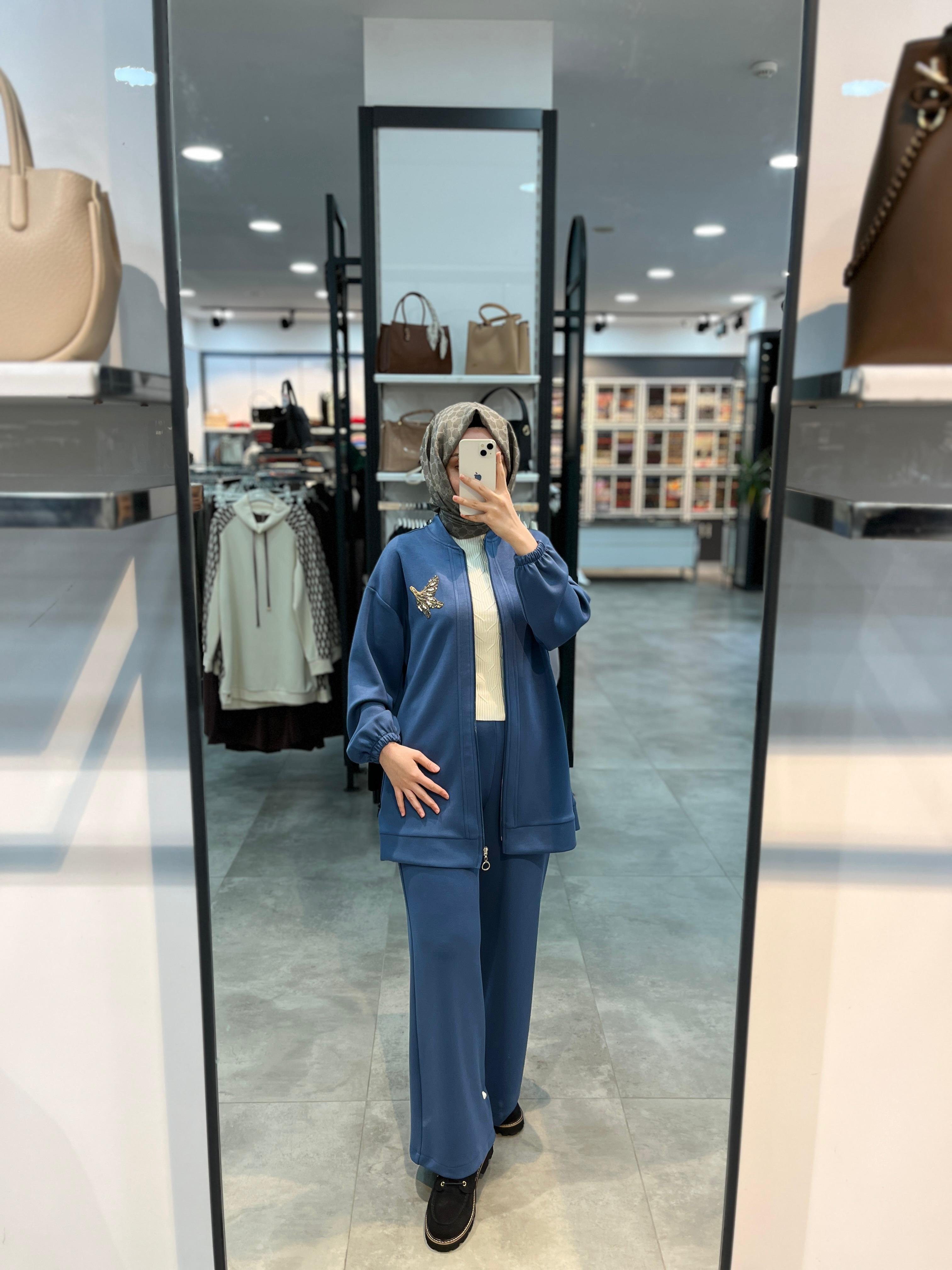 Alesya Önü Fermuarlı Broş Detaylı Örme Takım - İndigo