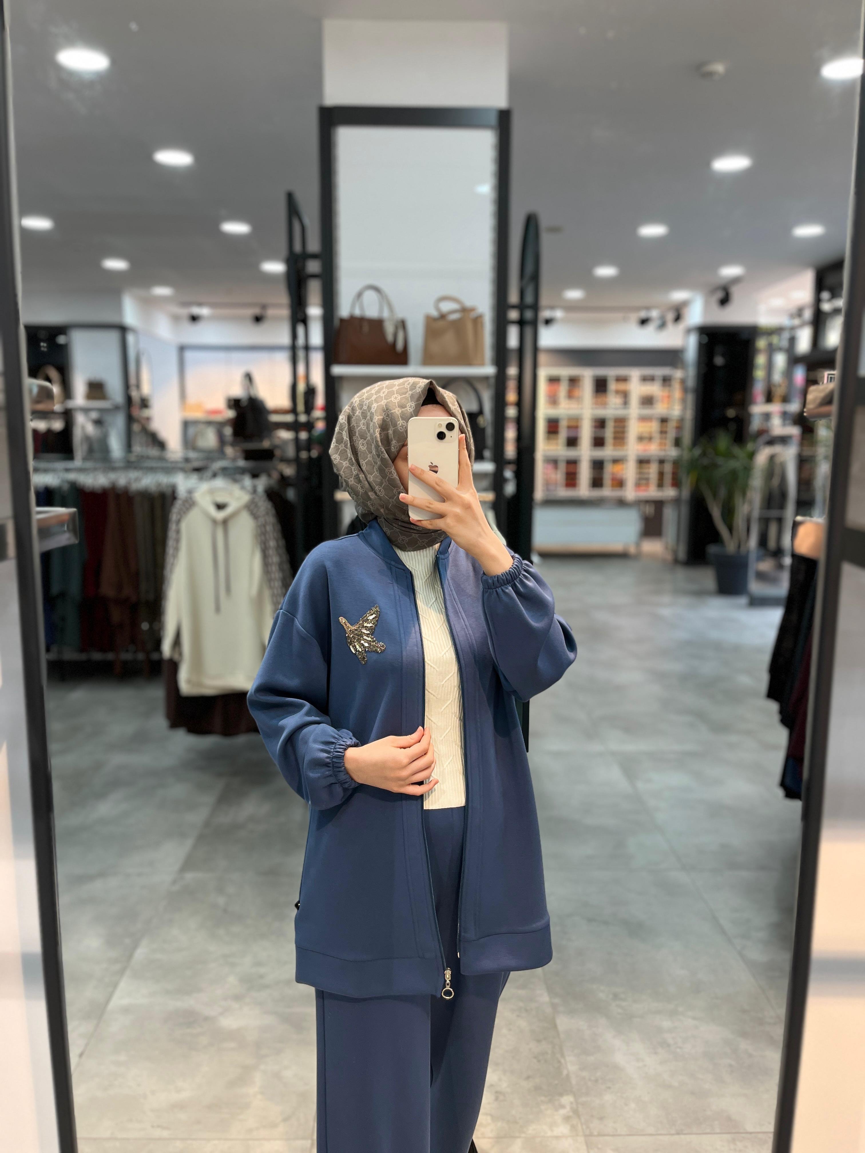 Alesya Önü Fermuarlı Broş Detaylı Örme Takım - İndigo