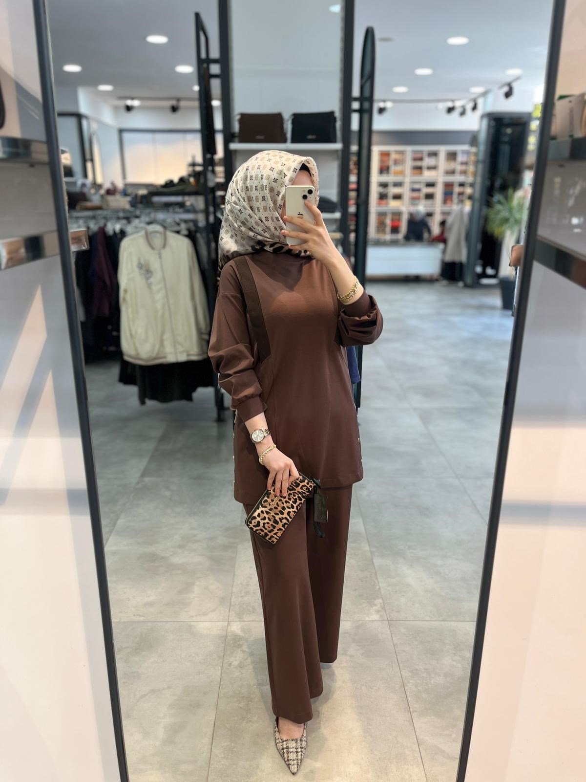 Alesya Önü Ribana Detaylı Pantolonlu Takım - Kahve