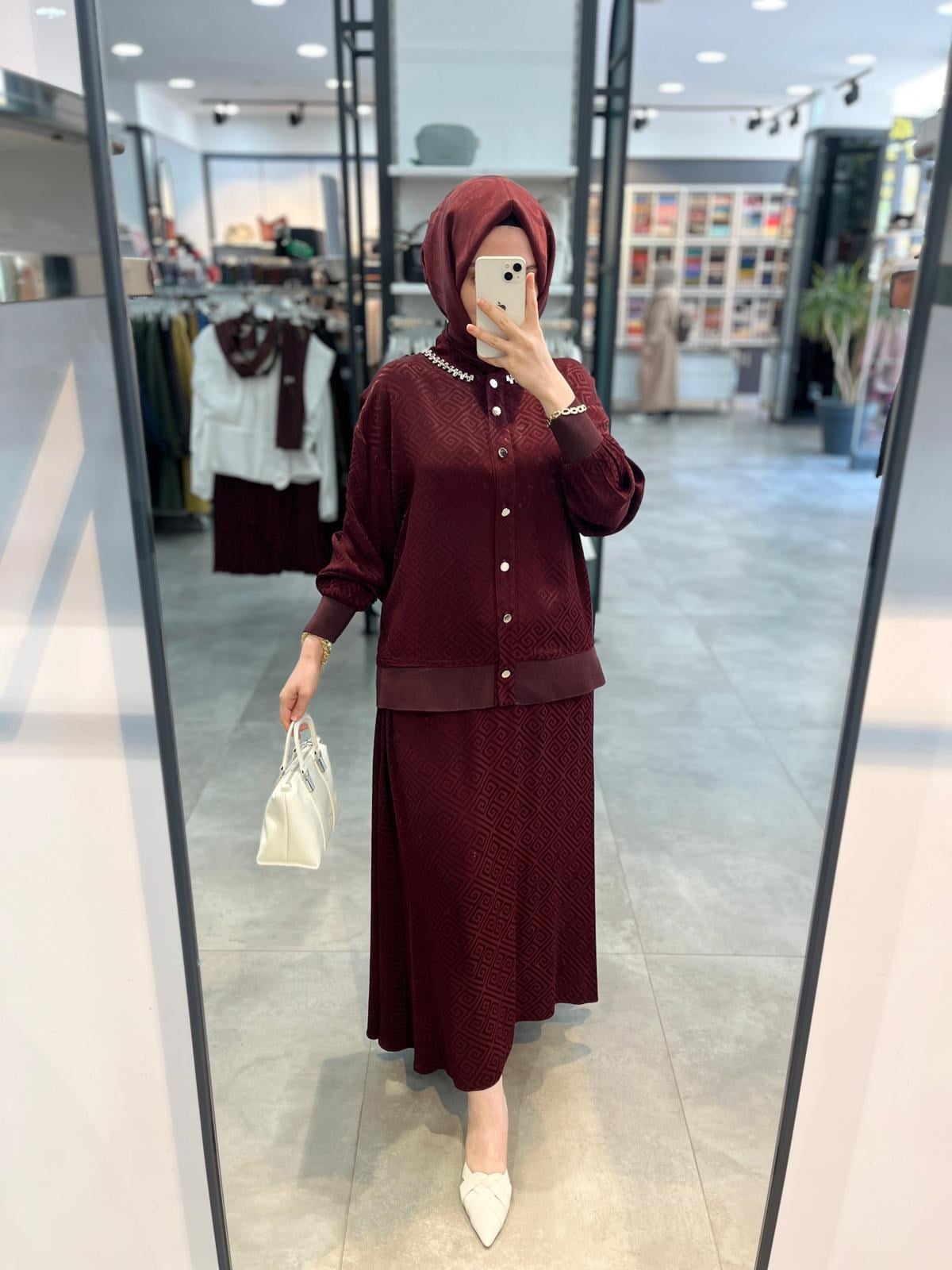Alesya Yakası Taşlı Jakar Bluz Etek Takım - Bordo