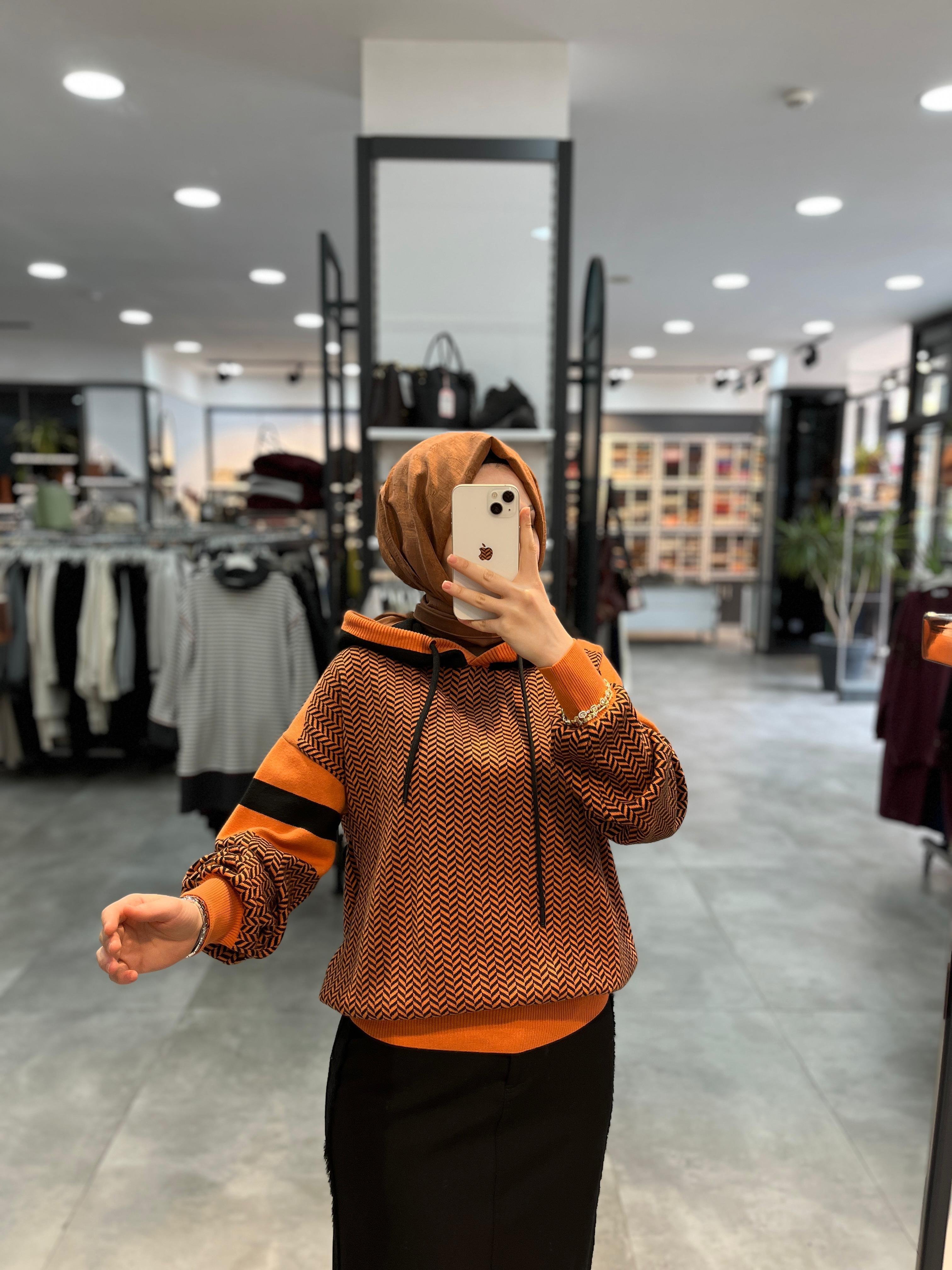 Desenli Kapüşonlu Kazak - Oranj