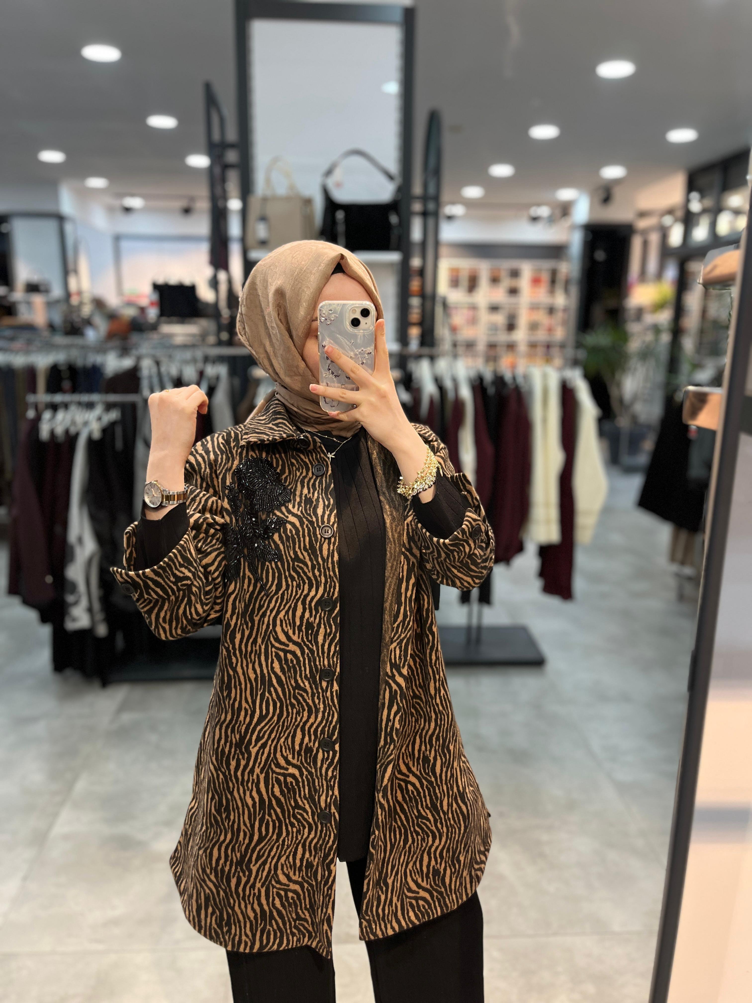 Fuat Gürşen Zebra Desen Kap - Camel