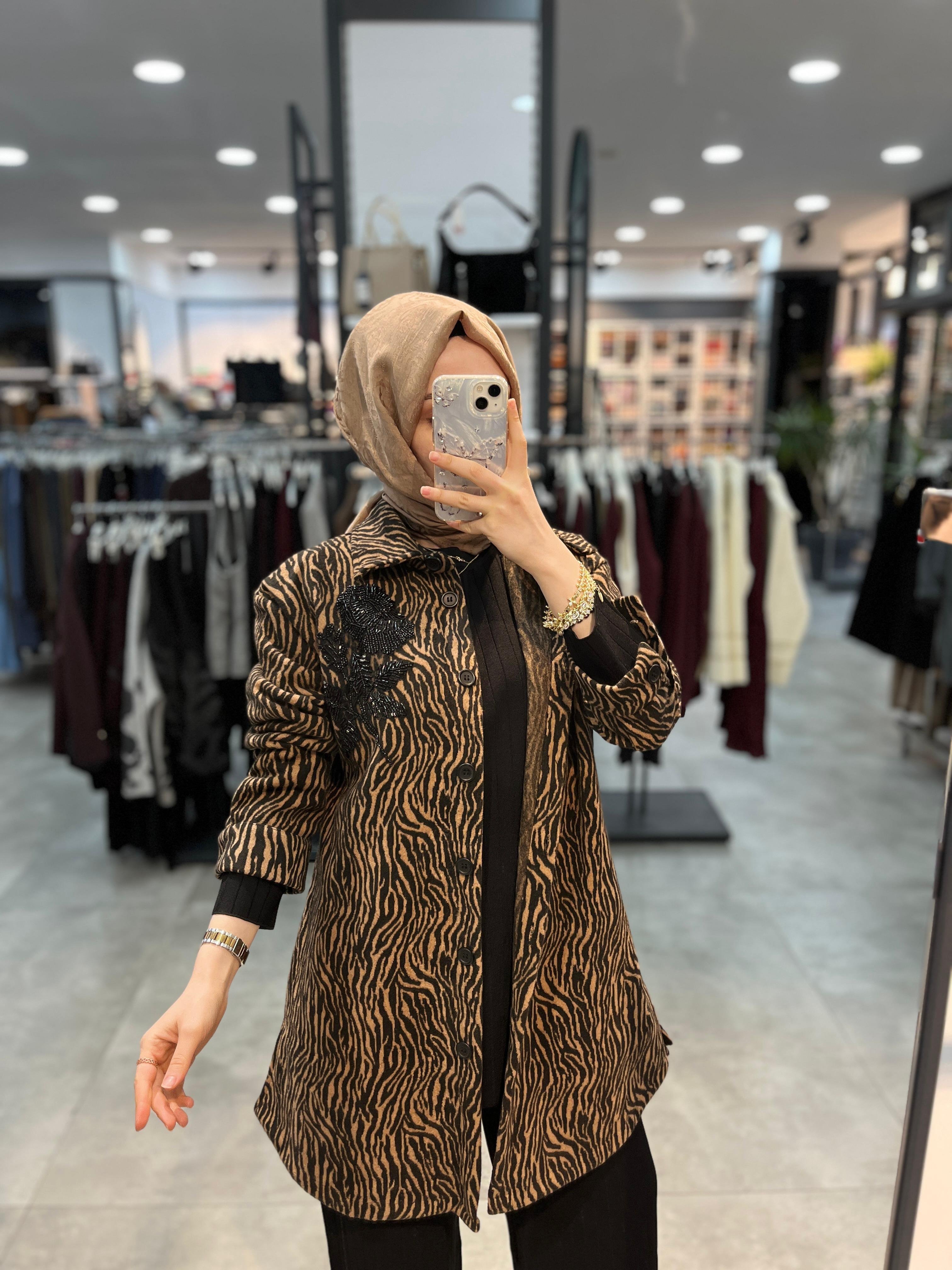 Fuat Gürşen Zebra Desen Kap - Camel