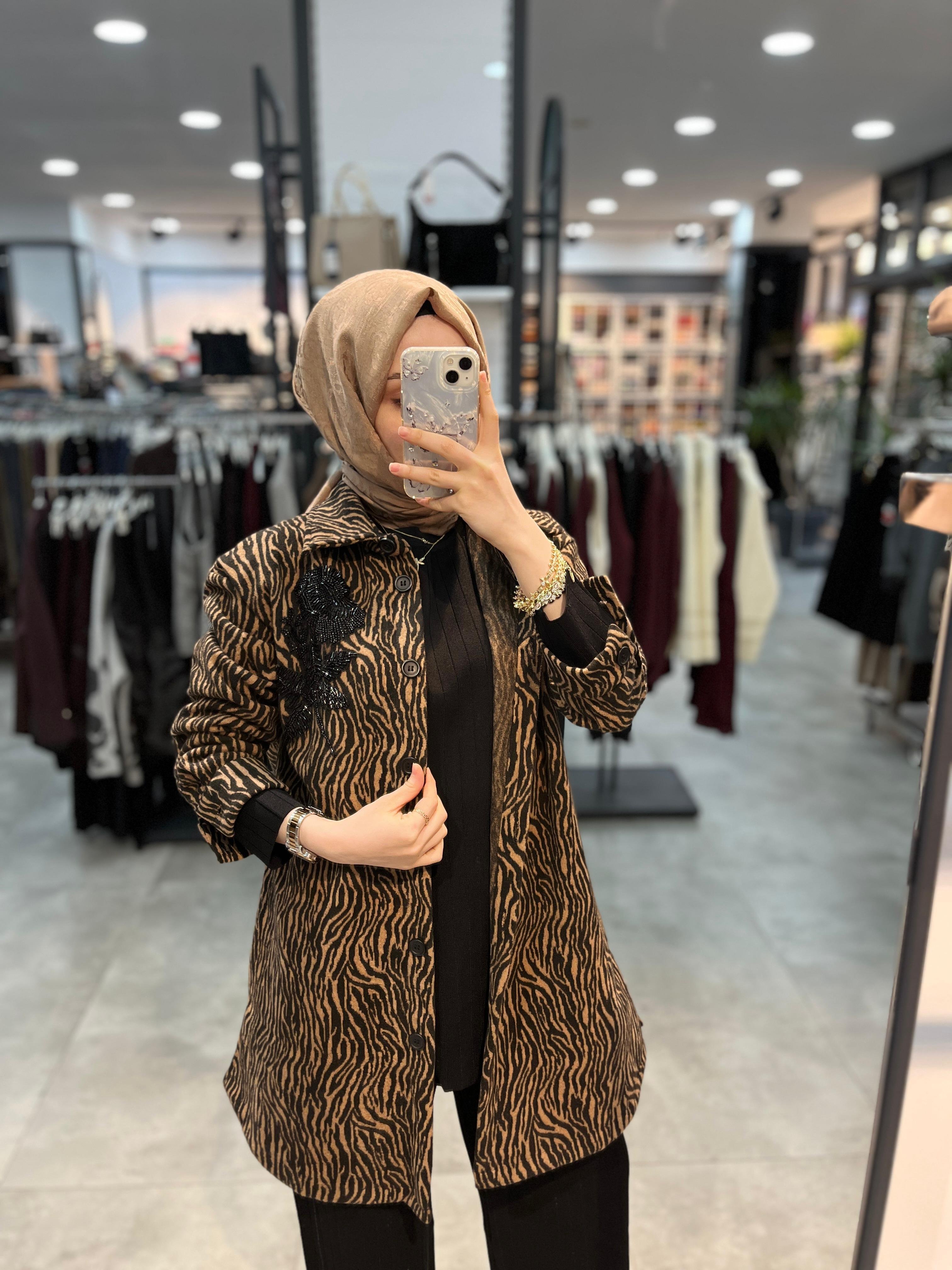 Fuat Gürşen Zebra Desen Kap - Camel