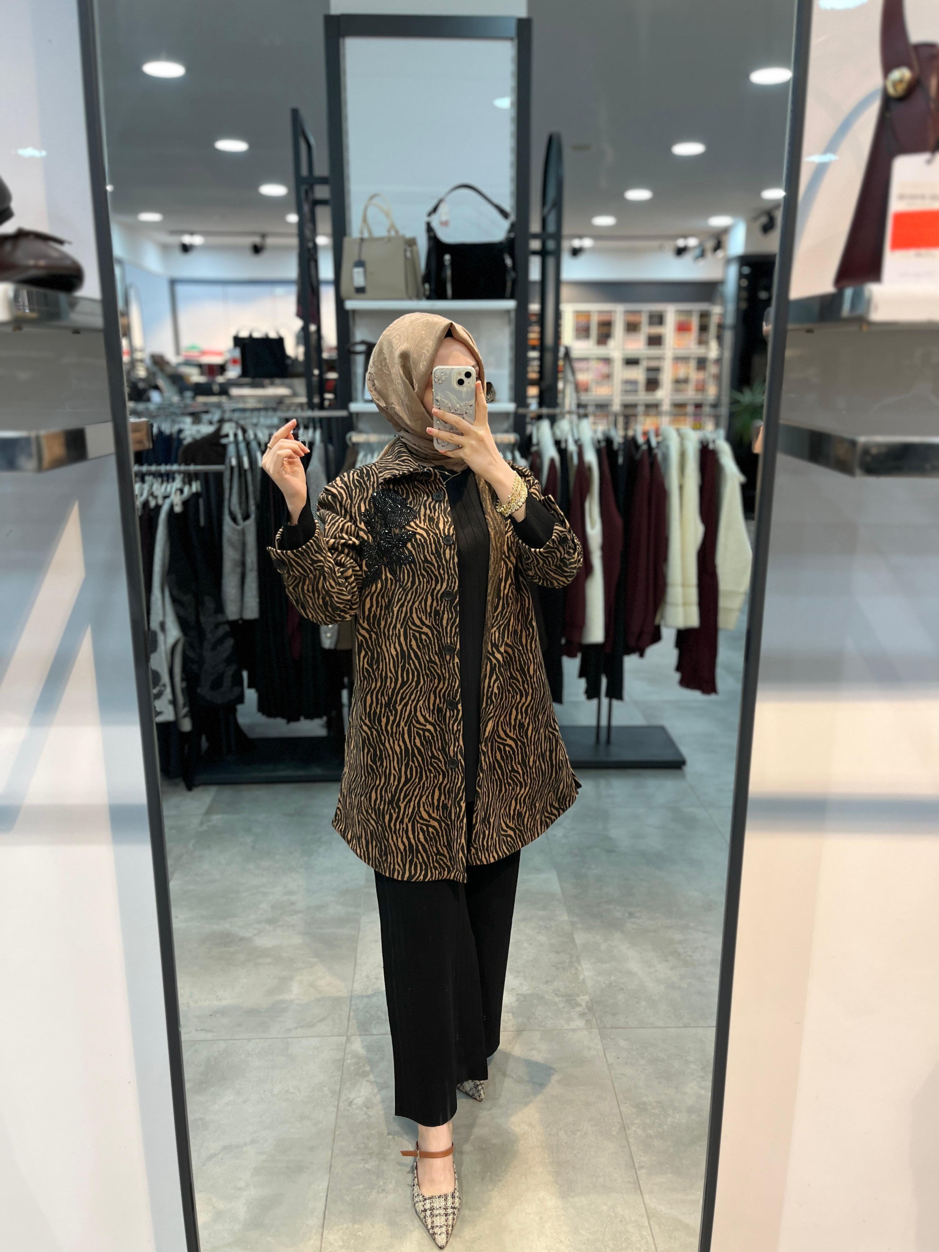 Fuat Gürşen Zebra Desen Kap - Camel