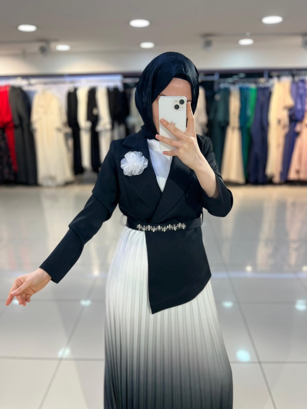Matex Eteği Degrade Piliseli Elbise - Siyah
