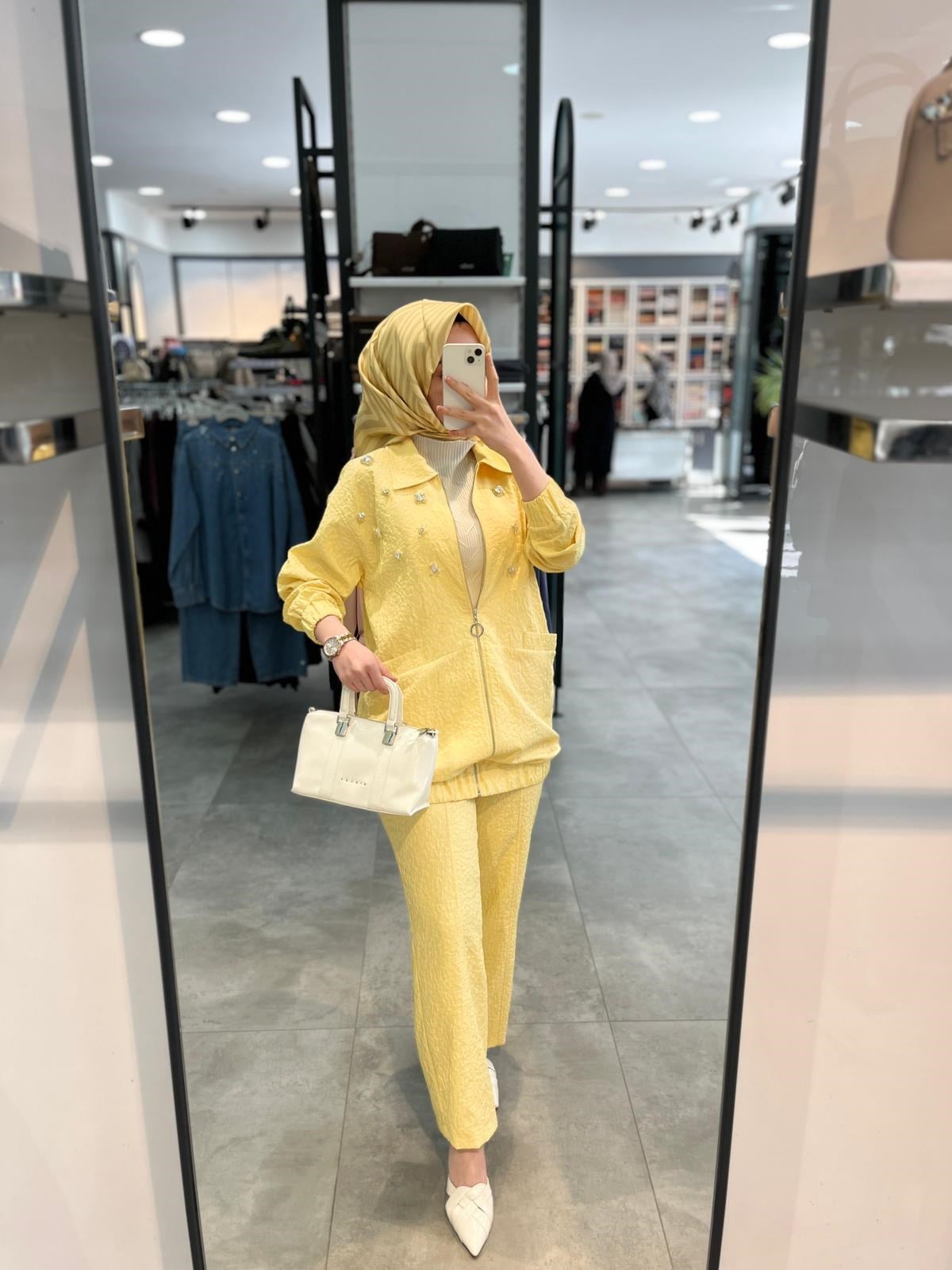 N Prive Jakar Taş Detaylı Pantolonlu Takım - Sarı