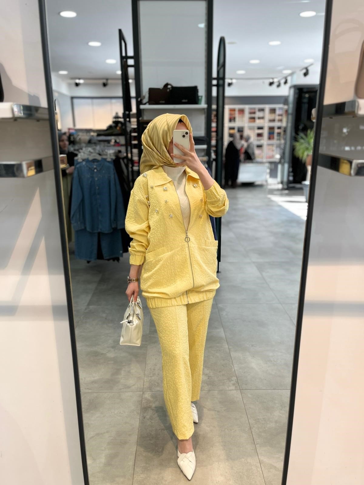 N Prive Jakar Taş Detaylı Pantolonlu Takım - Sarı
