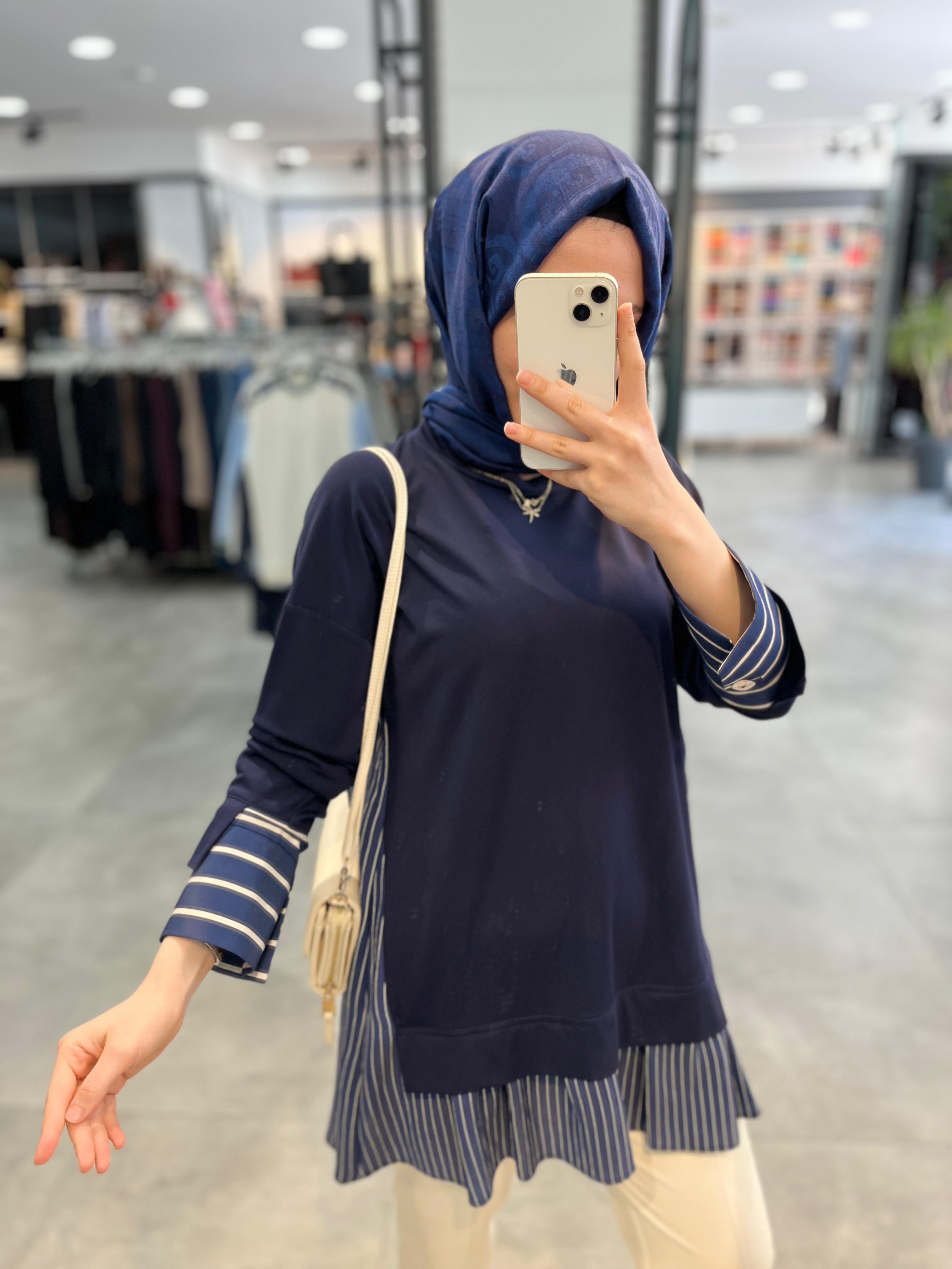 Nihan Çizgi Kumaş Kombinli Örme Rayon Karışımlı Tunik - Lacivert