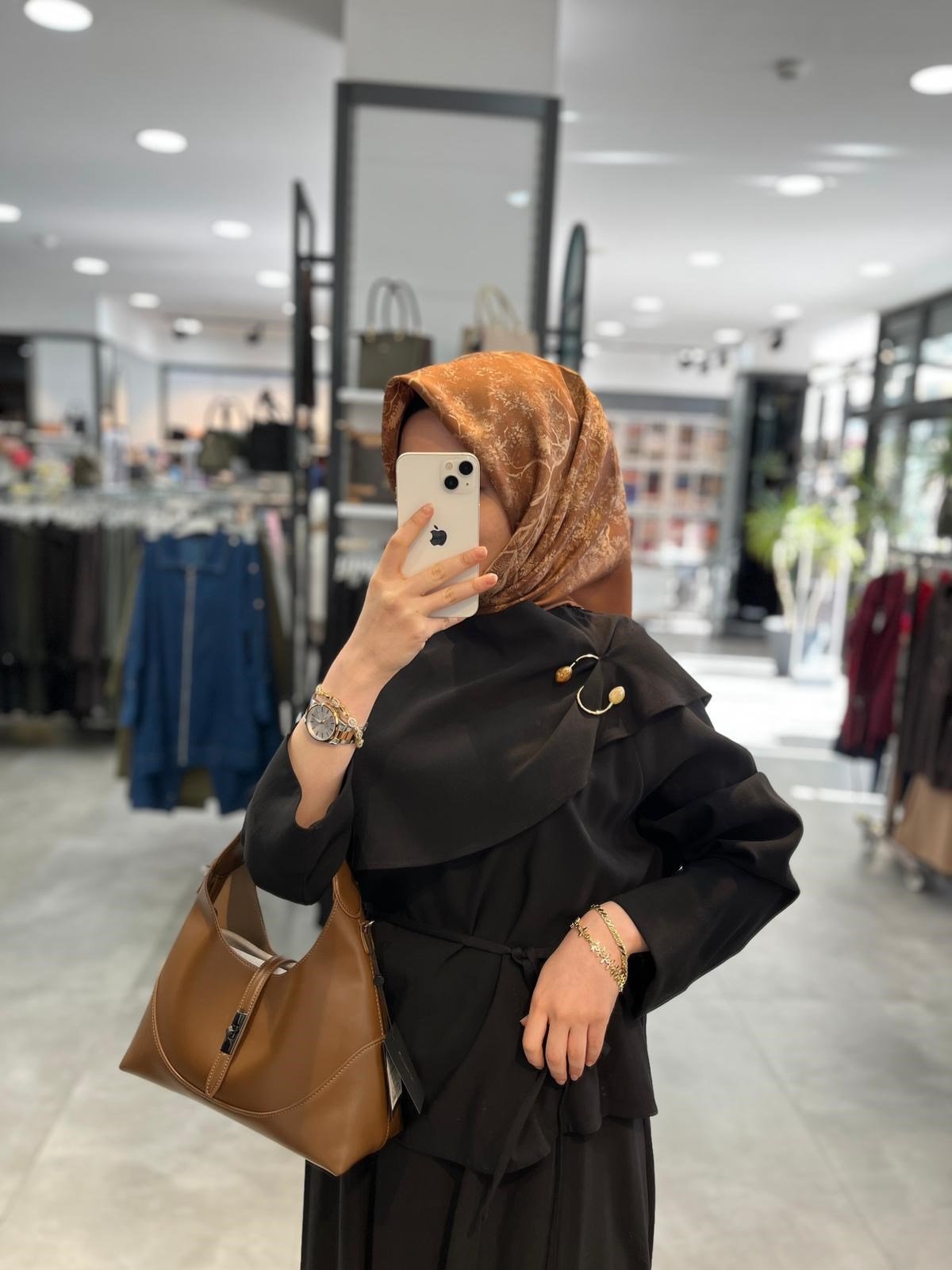 Nihan Pelerin Detaylı Tencel Etek Bluz Takım - Siyah