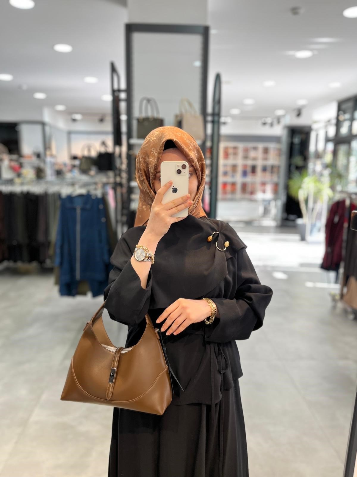 Nihan Pelerin Detaylı Tencel Etek Bluz Takım - Siyah