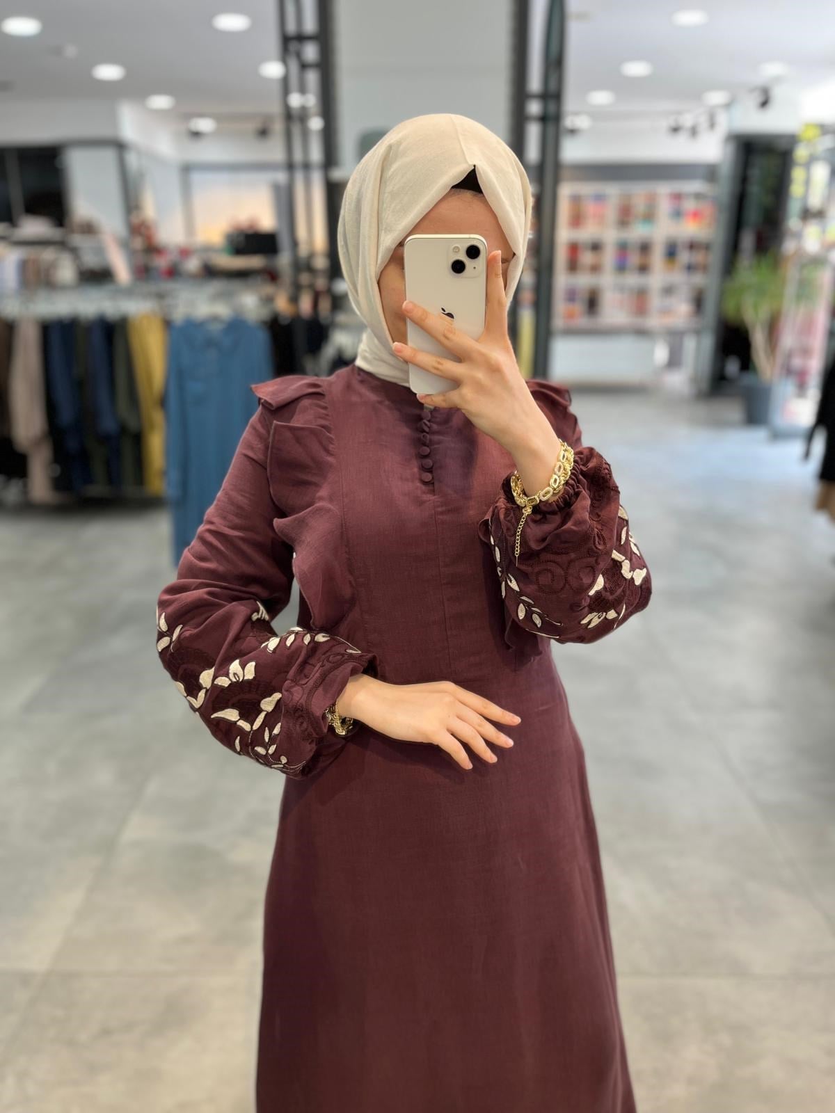 Nuss Kolu Eteği Nakışlı Elbise - Bordo
