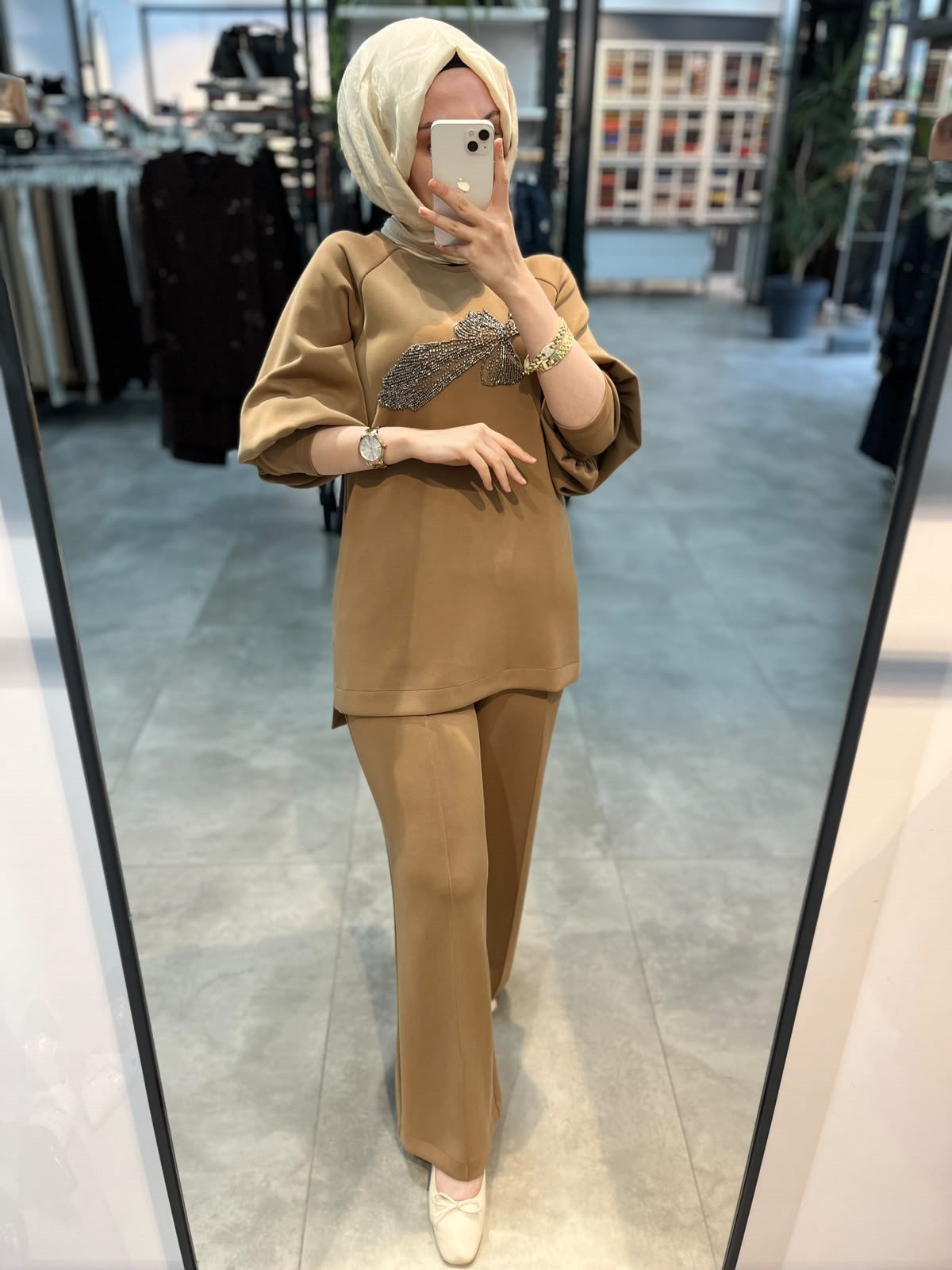 Nuss Önü Boncuk İşlemeli Pantolonlu Takım - Camel