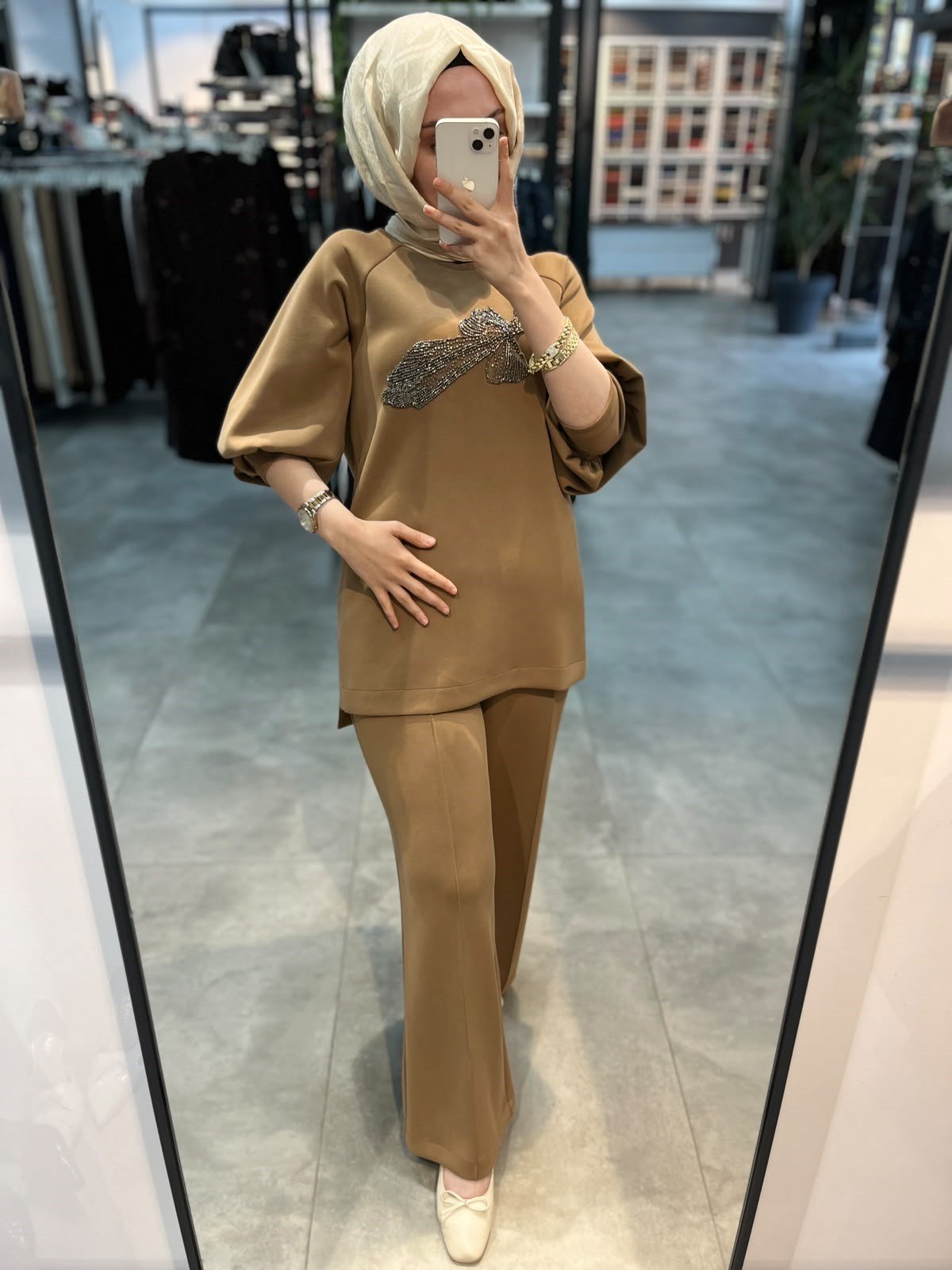 Nuss Önü Boncuk İşlemeli Pantolonlu Takım - Camel