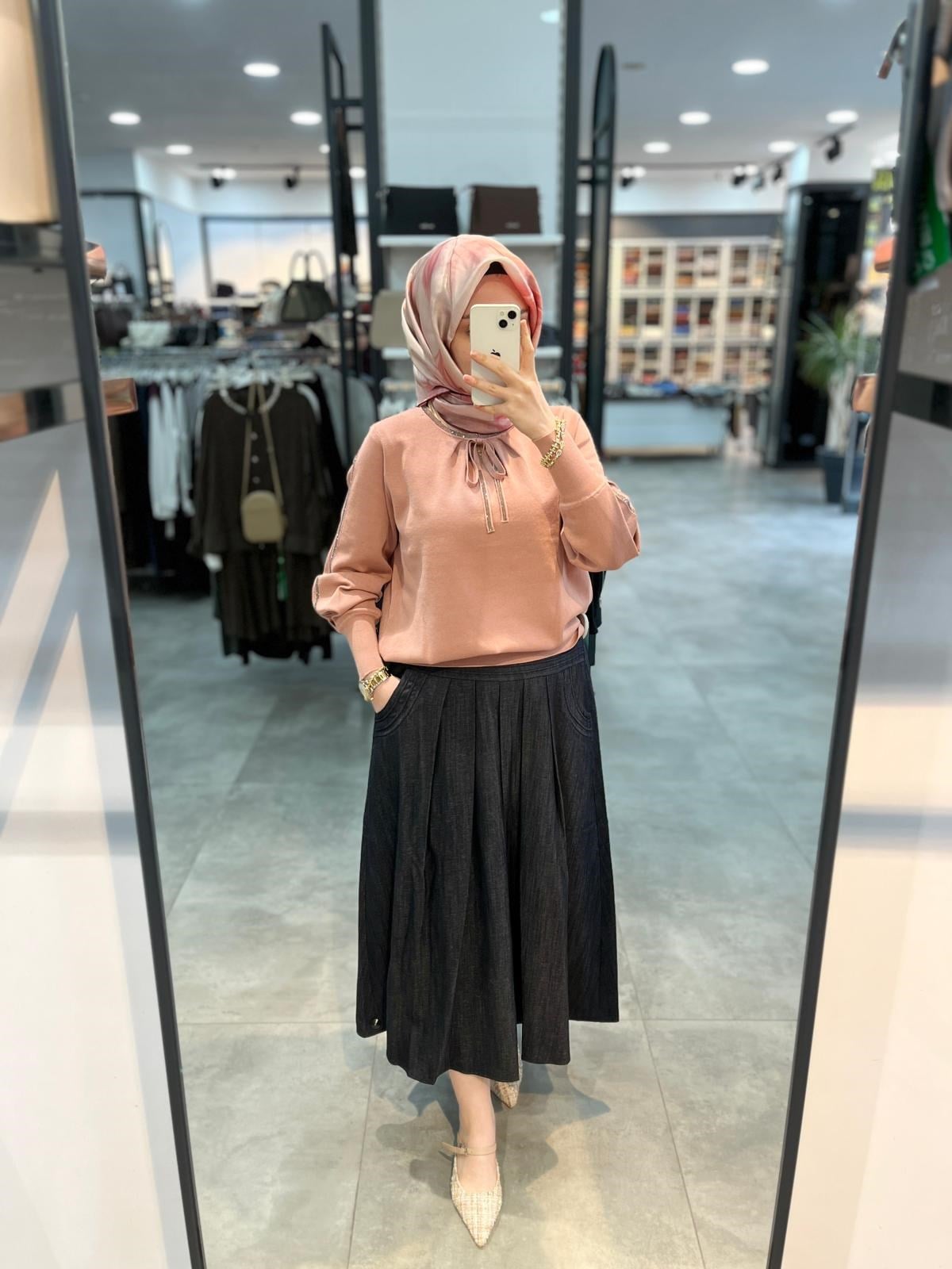 On Triko Beli Korsajlı Kalın Pileli Denim Etek - Siyah