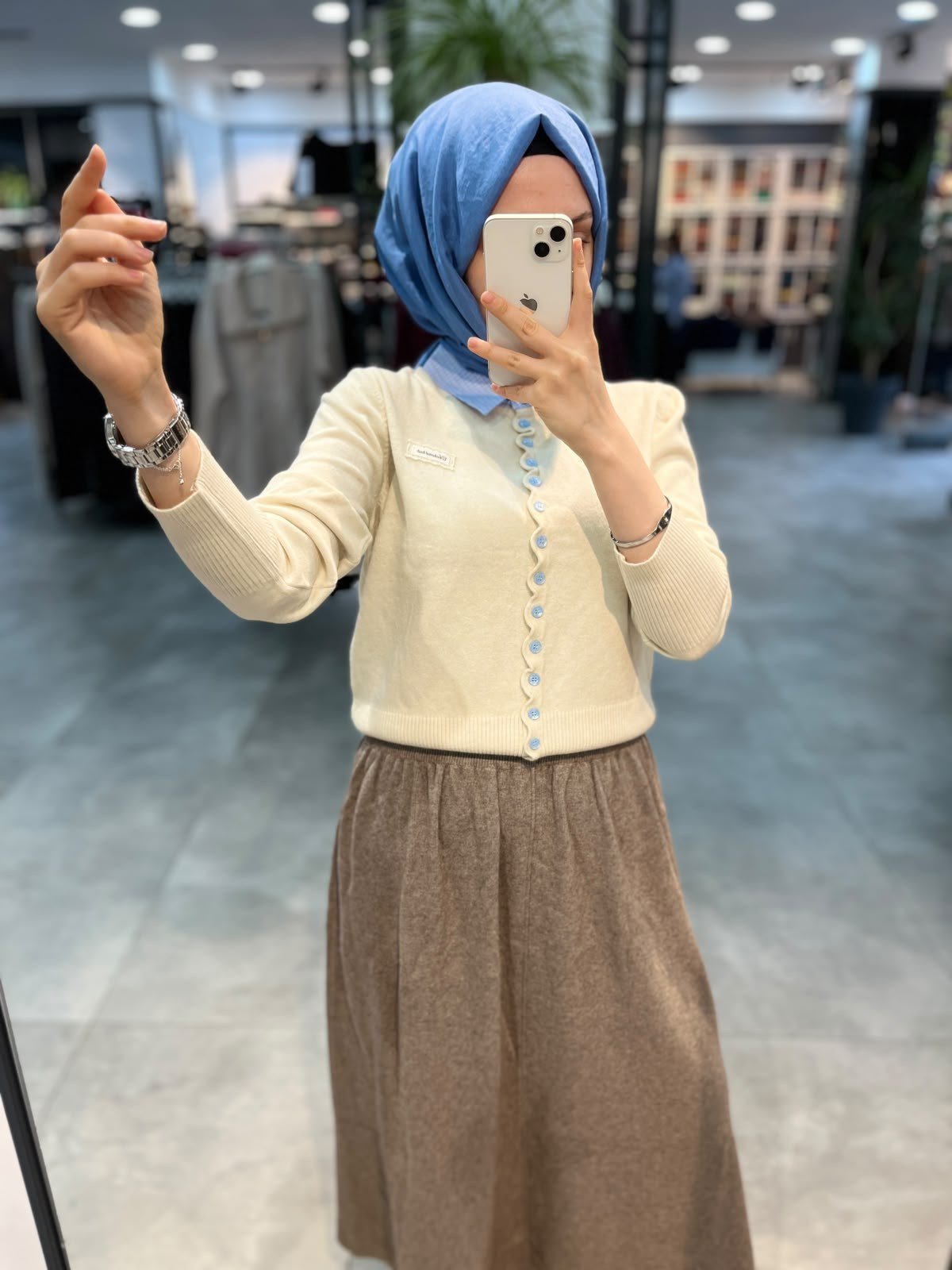 On Triko Gömlek Yakalı Hırka - Bej