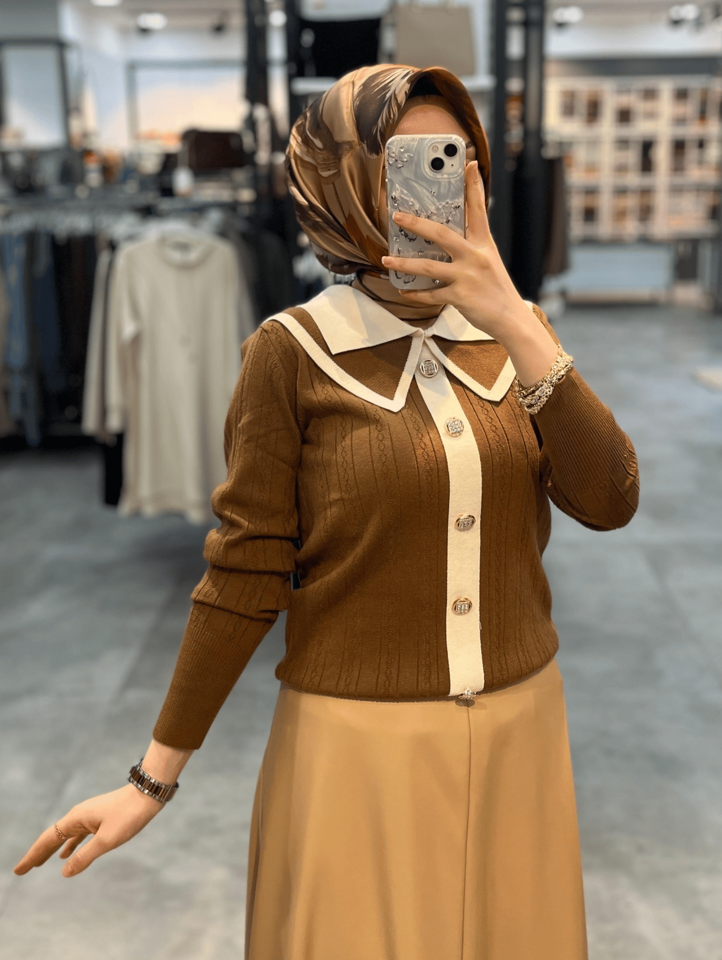On Triko Önü Düğmeli Yakalı Triko Kazak - Mocha