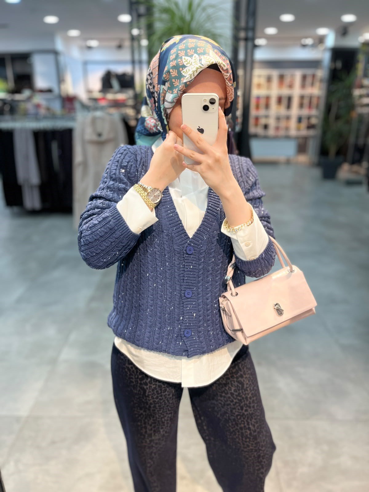On Triko Örgü Desen Pullu Hırka - Lacivert