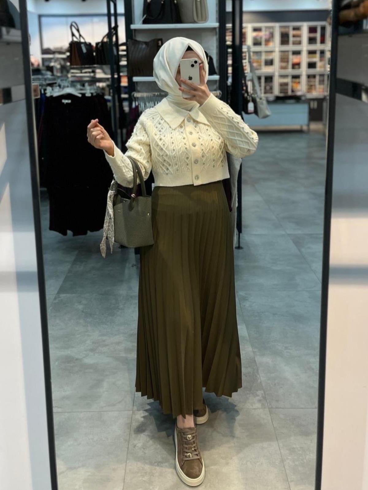 On Triko Yakalı Düğmeli Hırka - Ekru