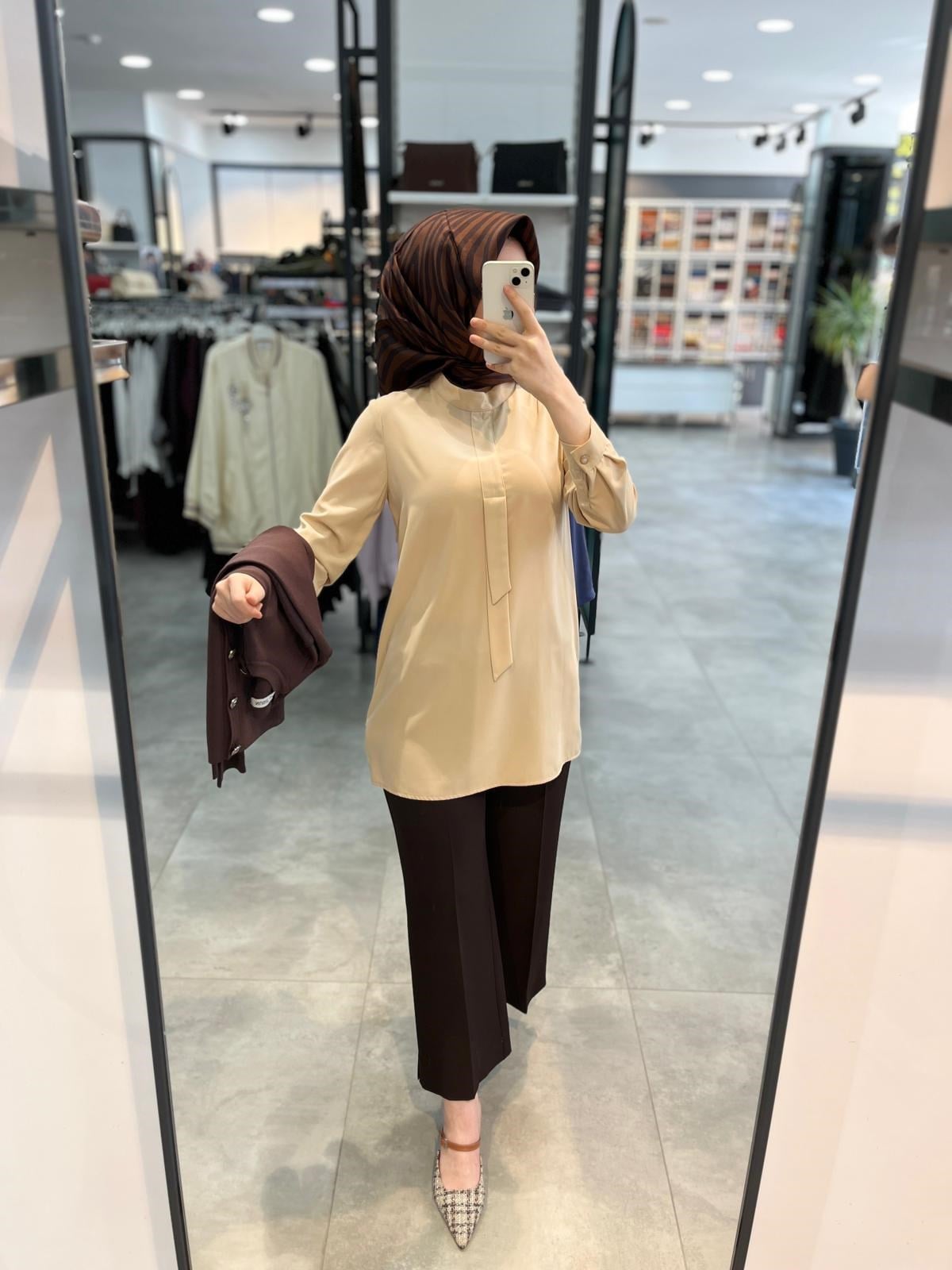 Qotans Fular Detaylı Bluz - Hardal