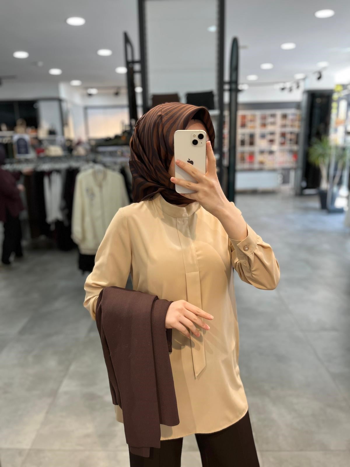 Qotans Fular Detaylı Bluz - Hardal