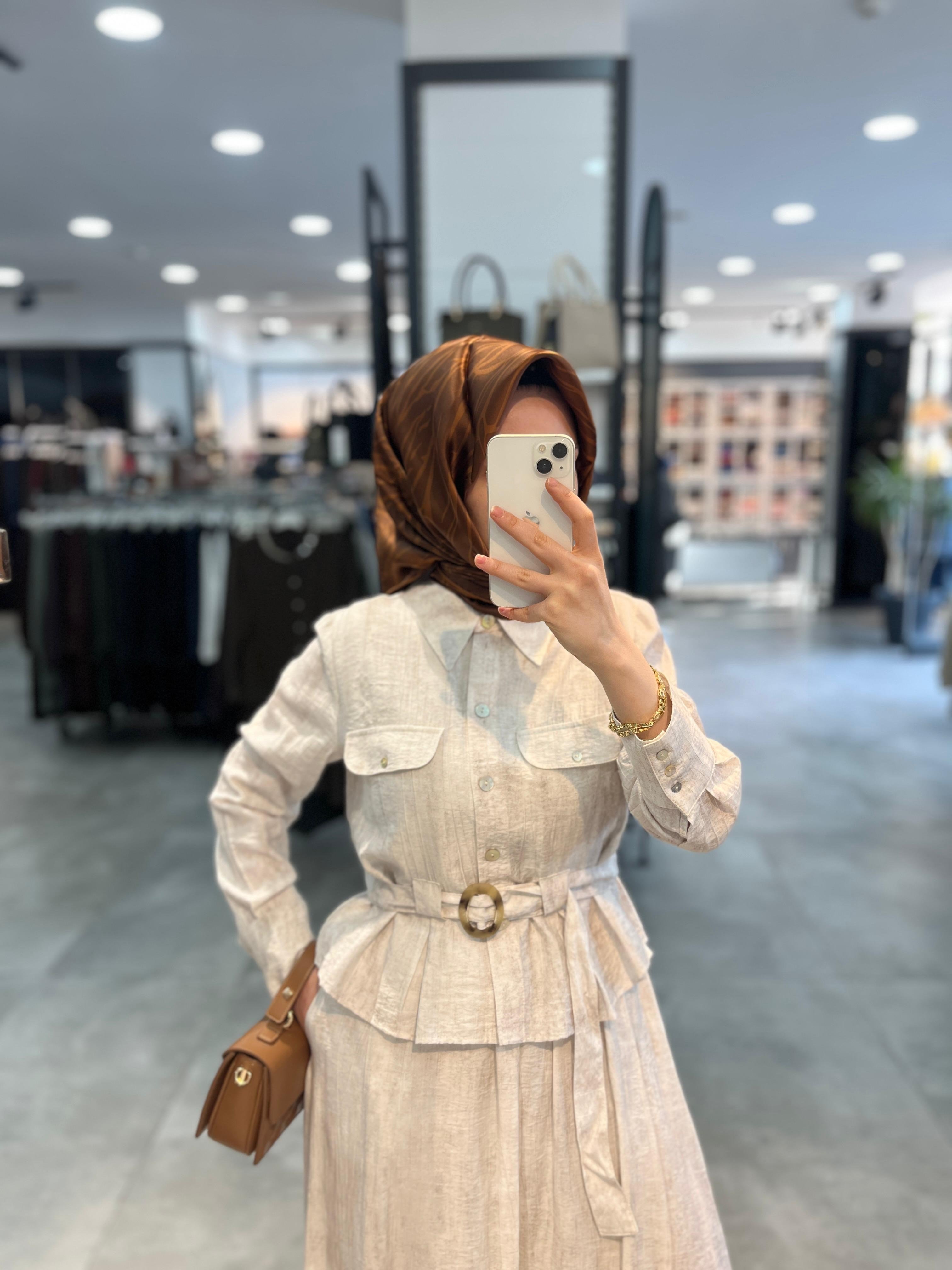 Tuğba Önden Pilikaşeli Takım - Ekru